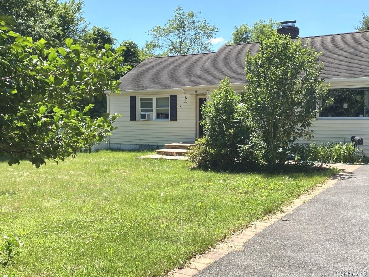 #1 photo, 4 Stiles Drive, サフォーク郡 Melville , NY 11747