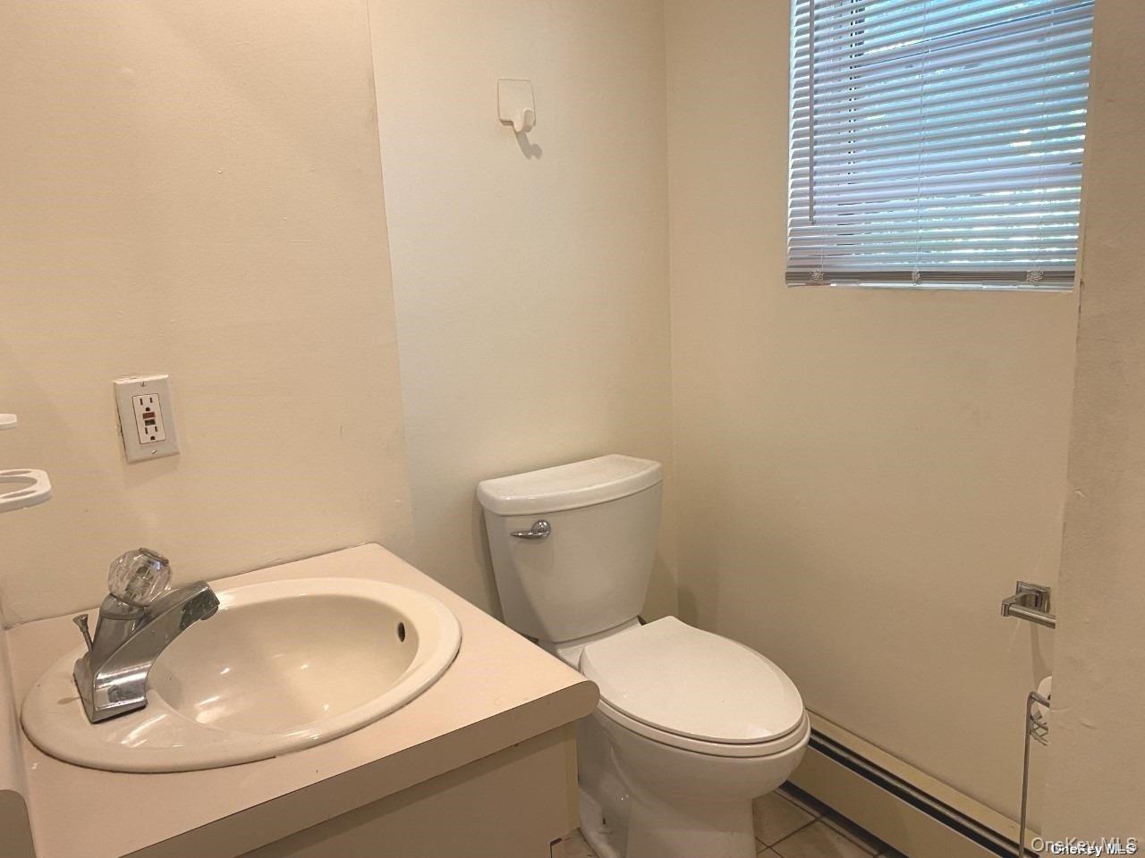 #8 photo, 4 Stiles Drive, サフォーク郡 Melville , NY 11747