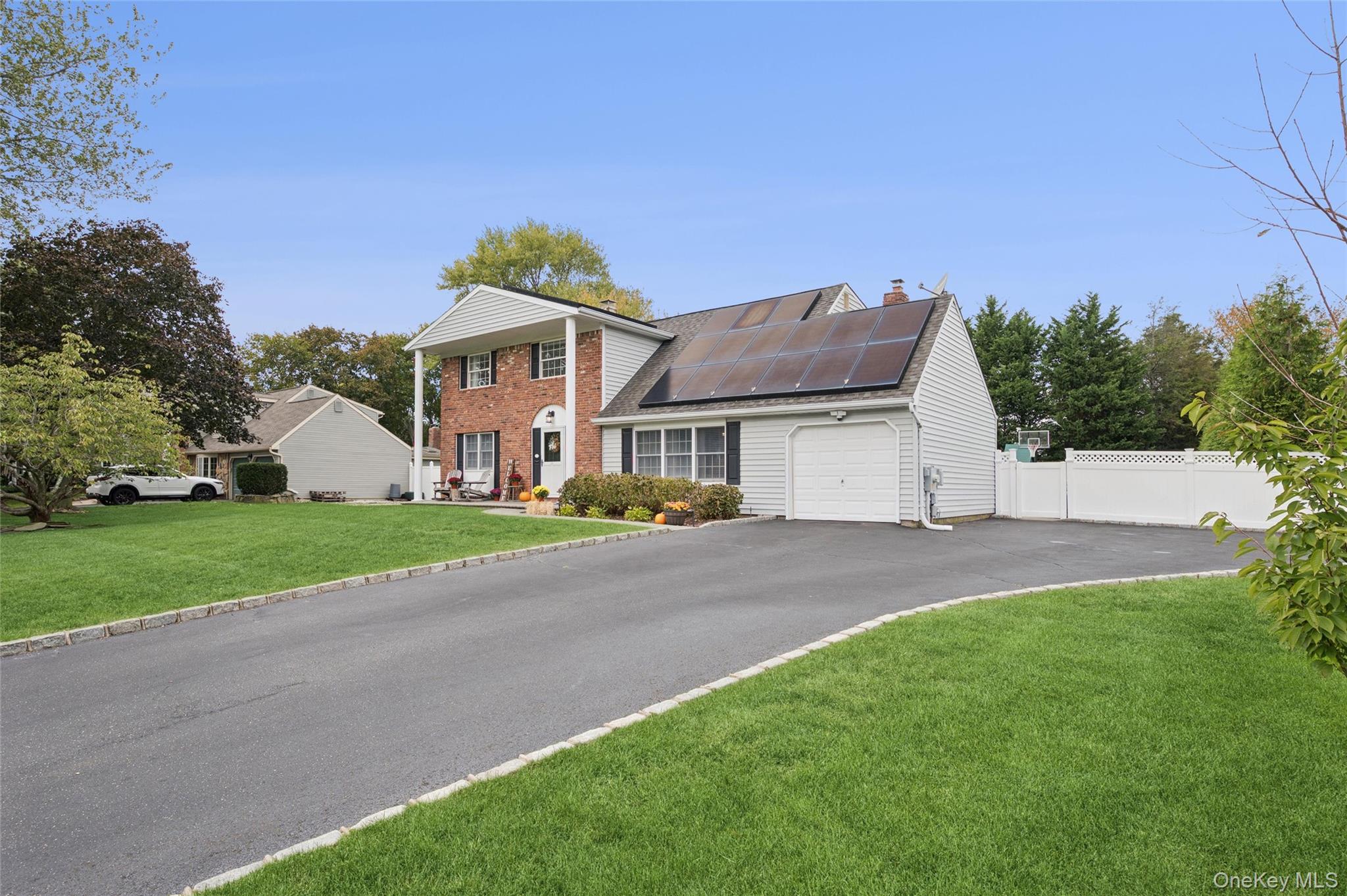 #2 photo, 25 Hilltop Drive, サフォーク郡 Mount Sinai , NY 11766