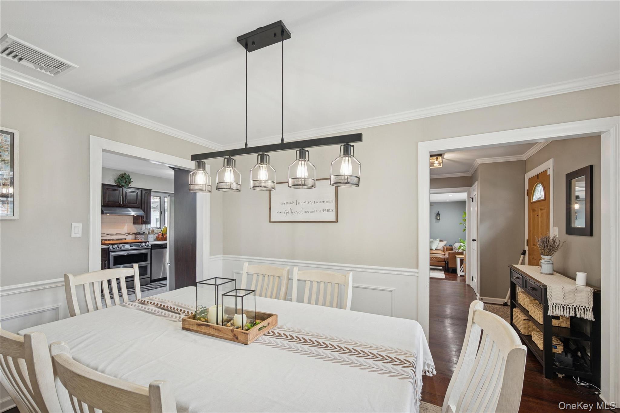 #7 photo, 25 Hilltop Drive, サフォーク郡 Mount Sinai , NY 11766