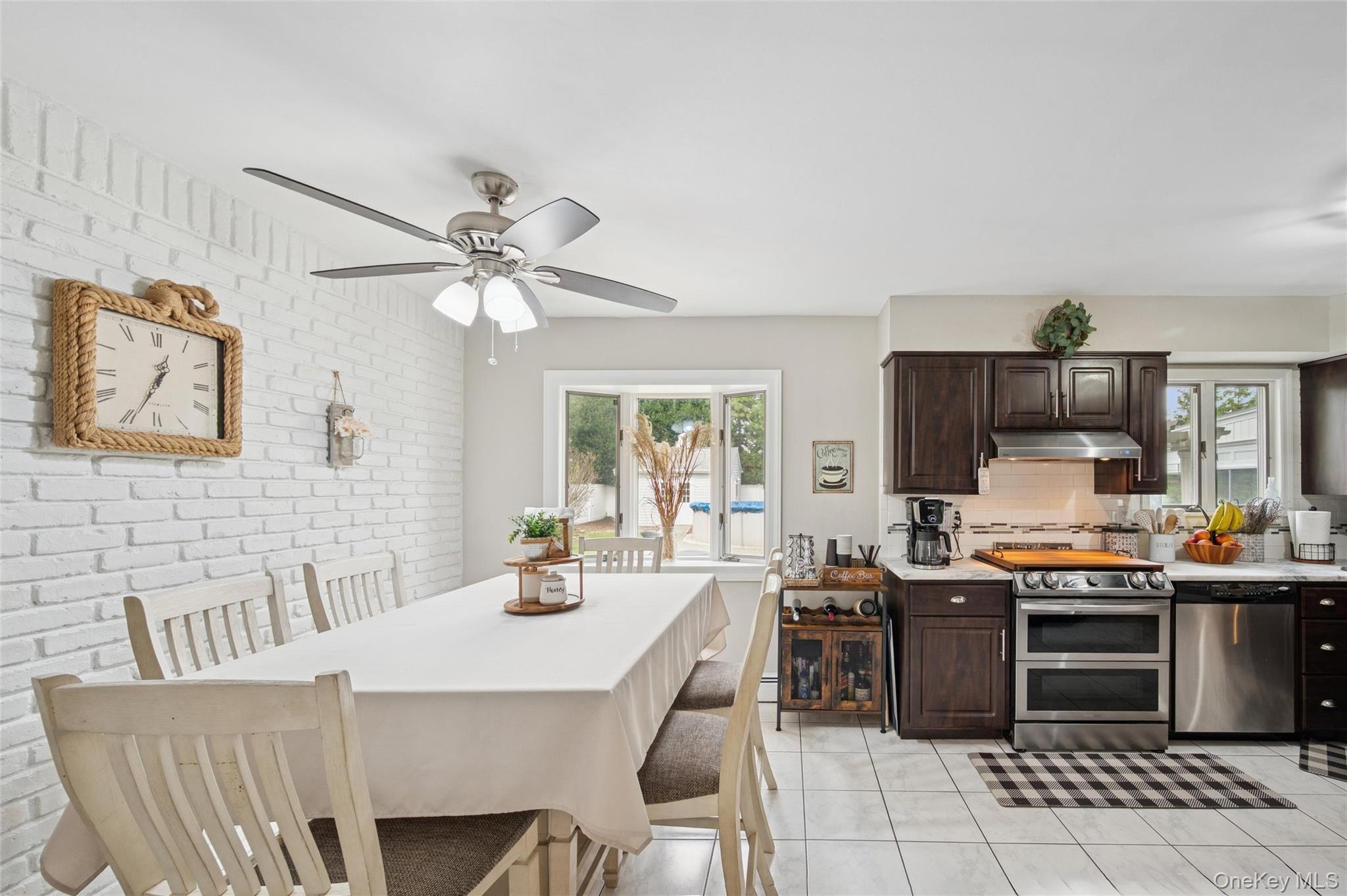 #8 photo, 25 Hilltop Drive, サフォーク郡 Mount Sinai , NY 11766