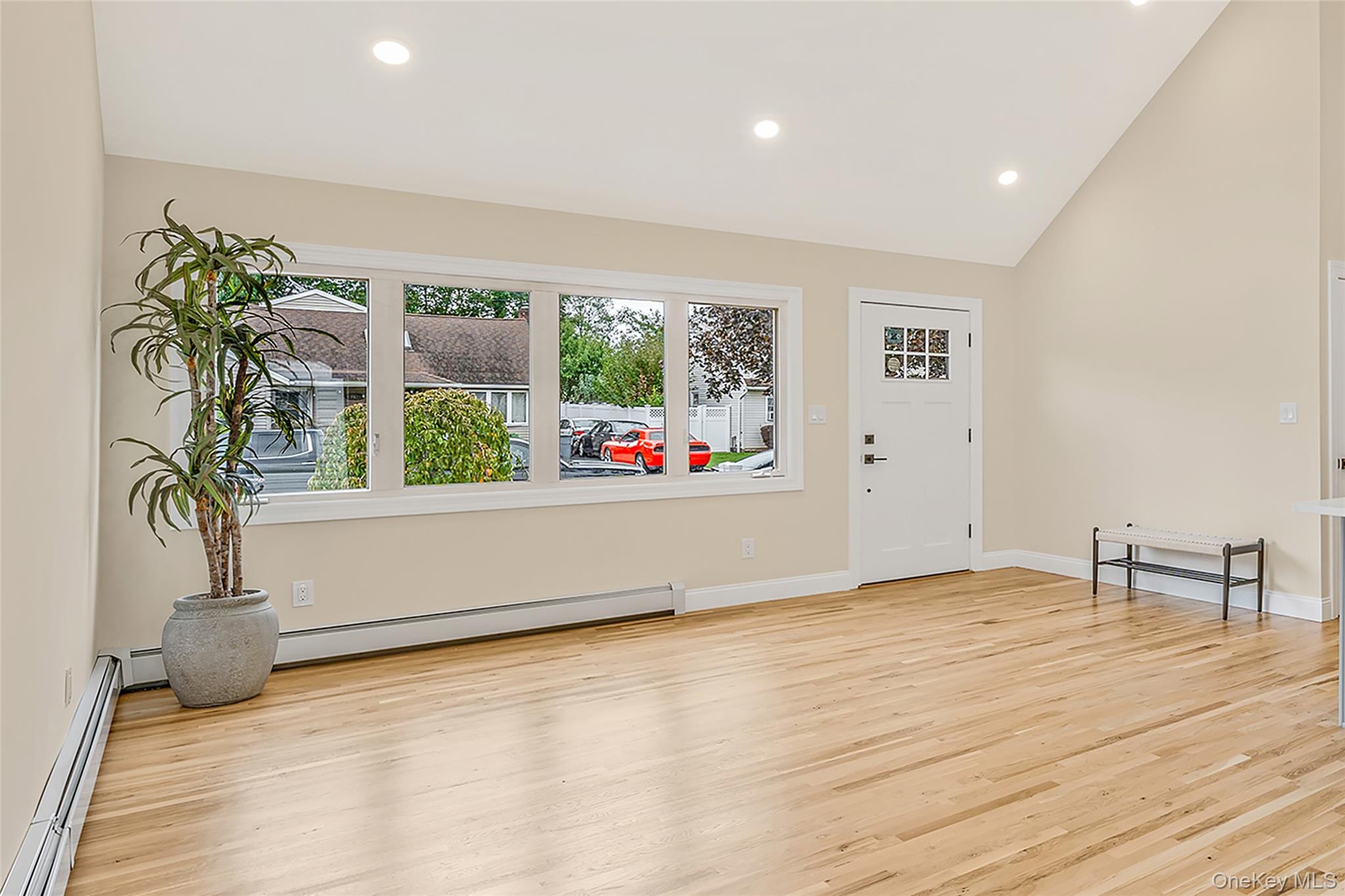 #11 photo, 761 Barkley Avenue, ナッソー郡 East Meadow , NY 11554