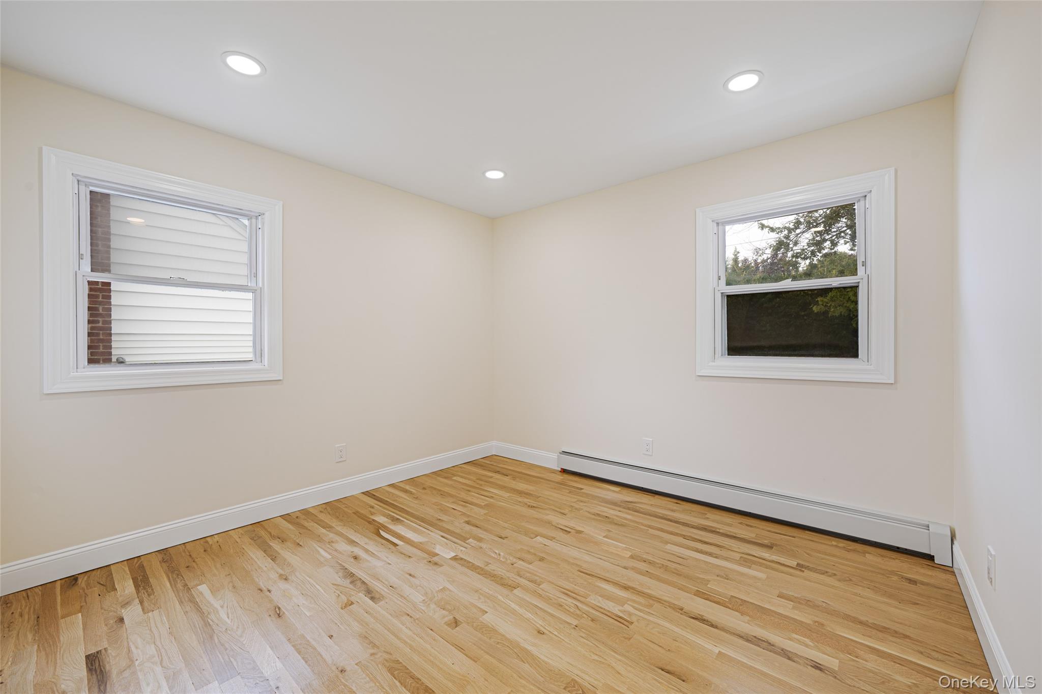 #20 photo, 761 Barkley Avenue, ナッソー郡 East Meadow , NY 11554