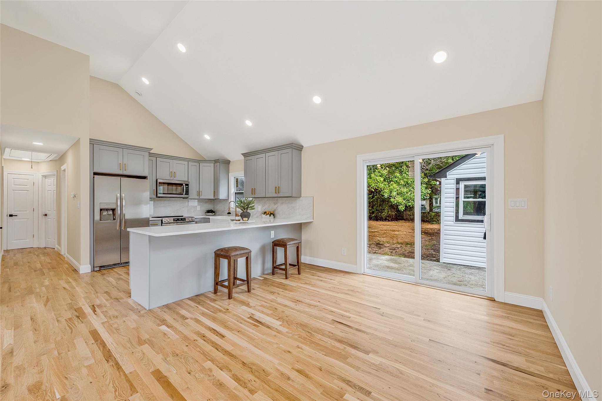 #9 photo, 761 Barkley Avenue, ナッソー郡 East Meadow , NY 11554