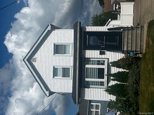 #1 photo, 35 Lawson Avenue, ナッソー郡 East Rockaway , NY 11518