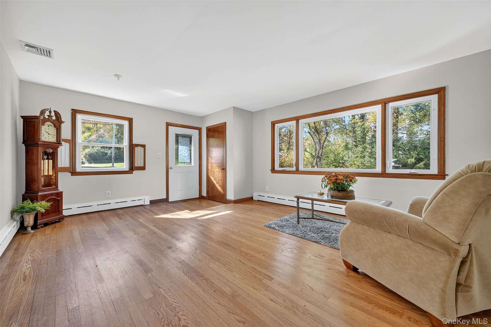 #4 photo, 520 Elizabeth Road, Yorktown Heights , NY 10598