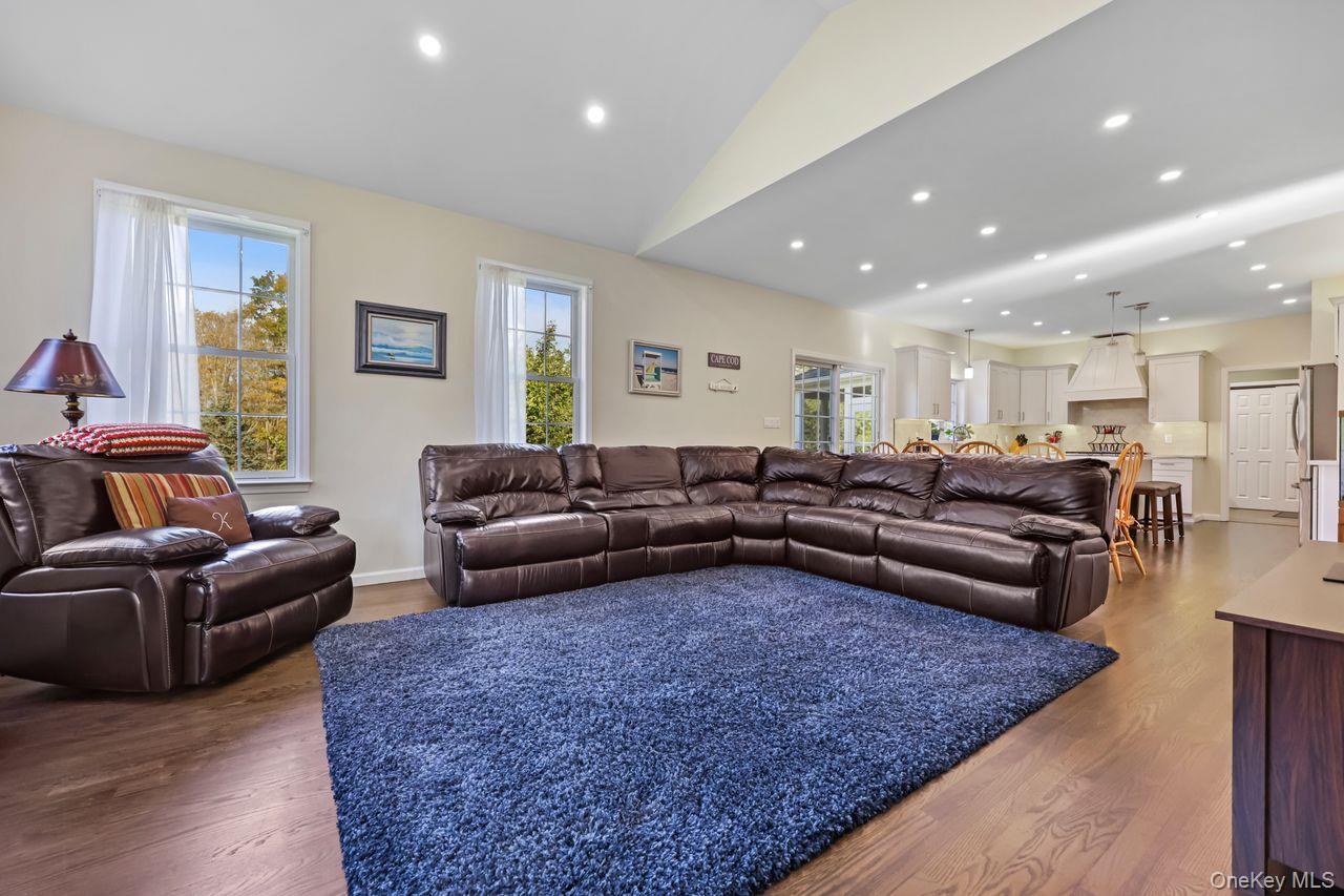 #6 photo, 4 Mane Way, Pawling , NY 12564