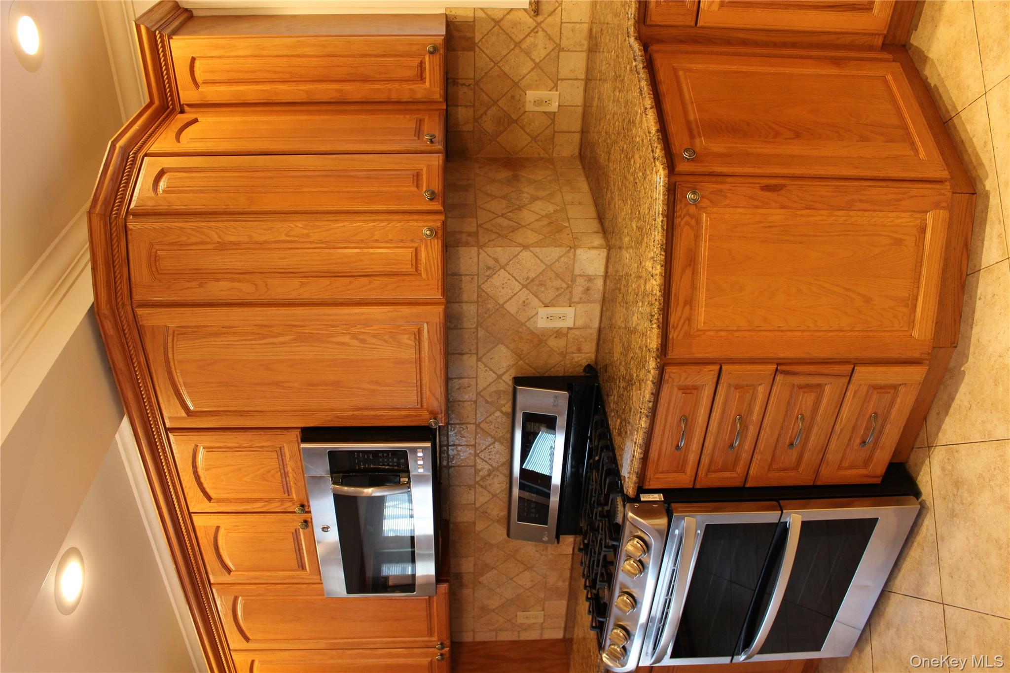 #10 photo, 2973 Harding Avenue, ブロンクス区 Bronx , NY 10465