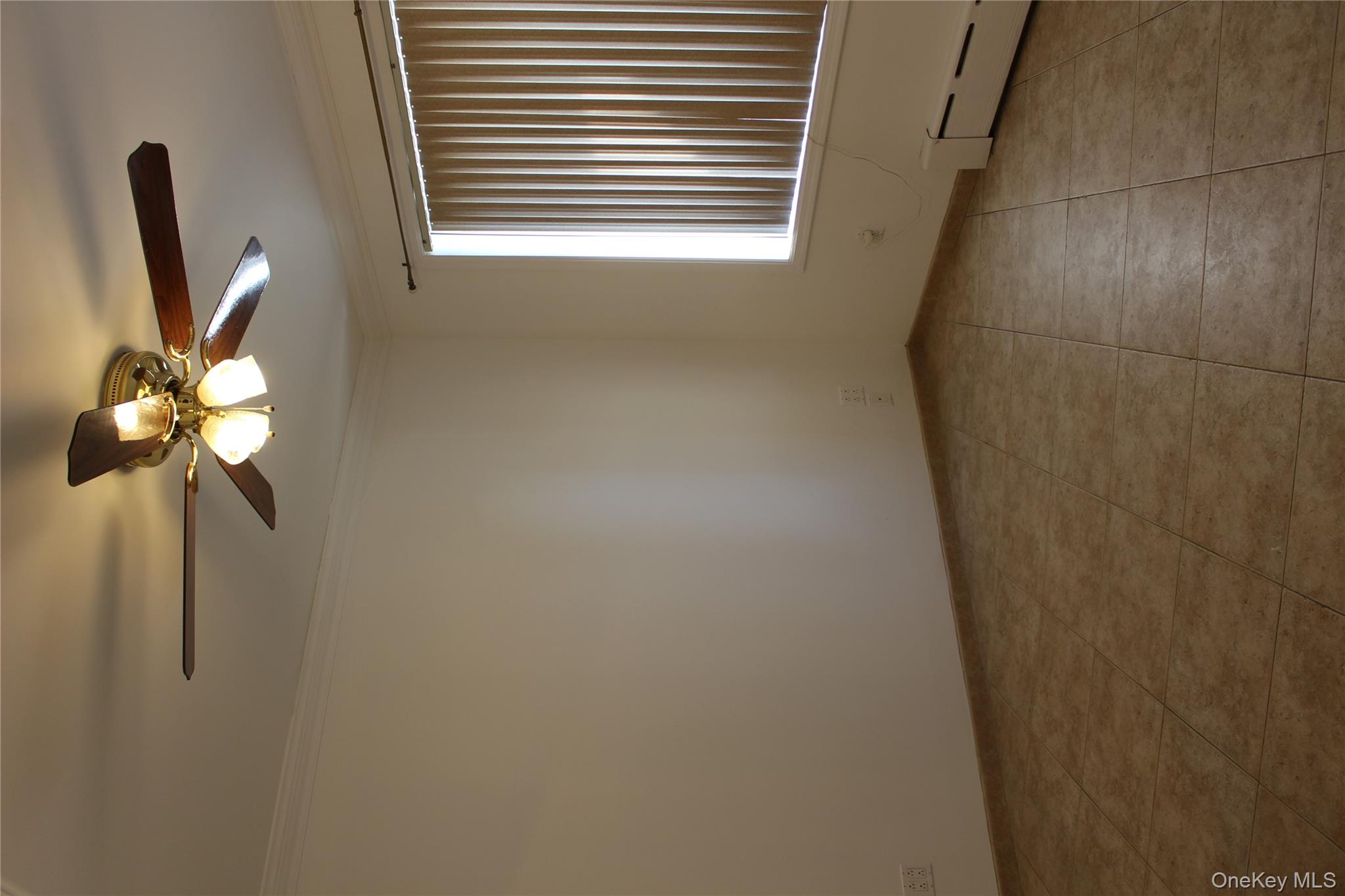 #3 photo, 2973 Harding Avenue, ブロンクス区 Bronx , NY 10465