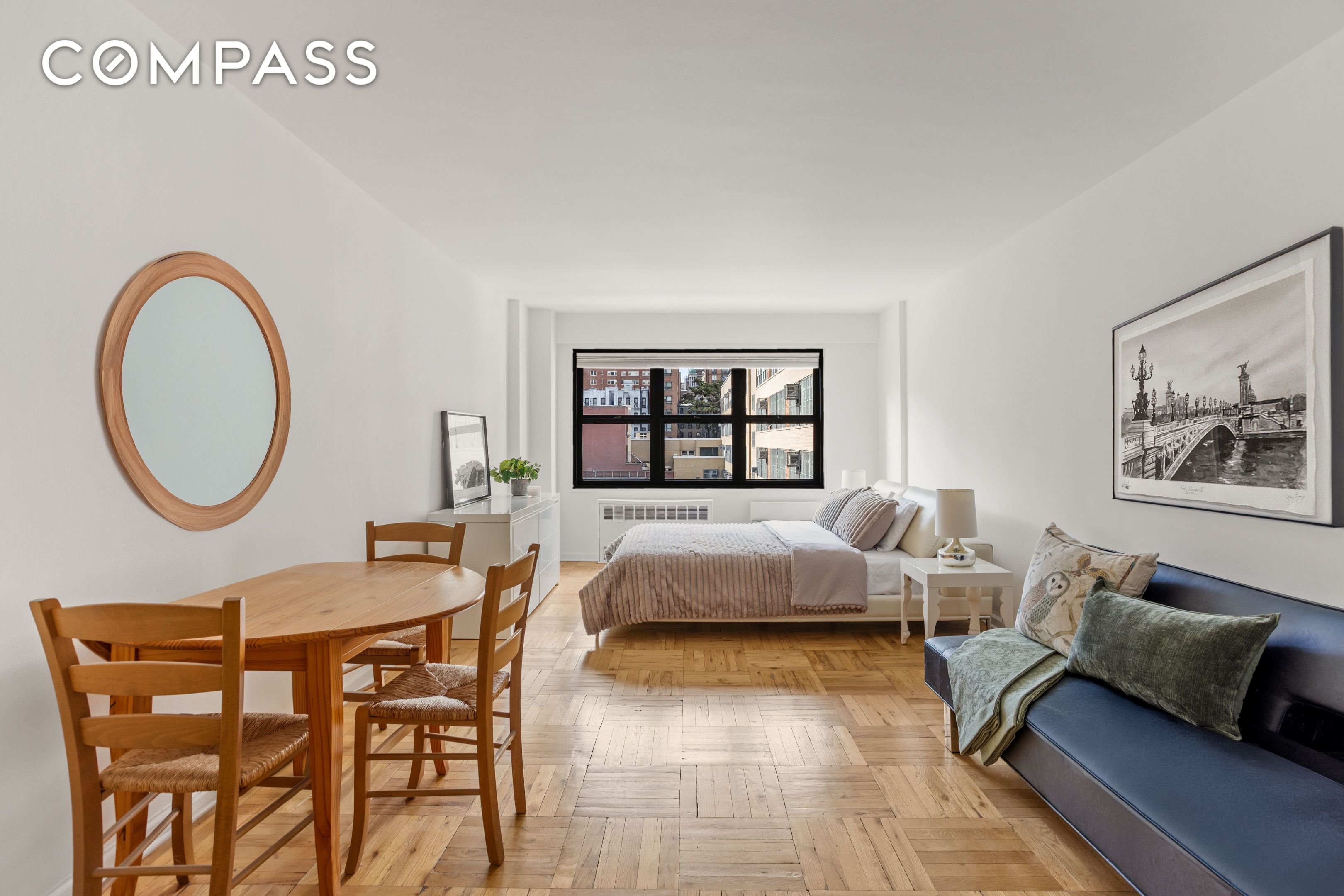 #1 photo, 240 E 76th Street, マンハッタン Lenox Hill , NY 10021