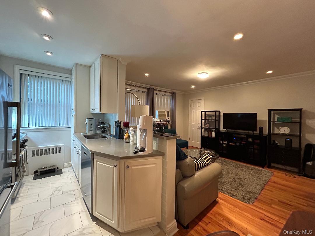 #7 photo, 199-11 19th Avenue, クイーンズ区 Whitestone , NY 11357