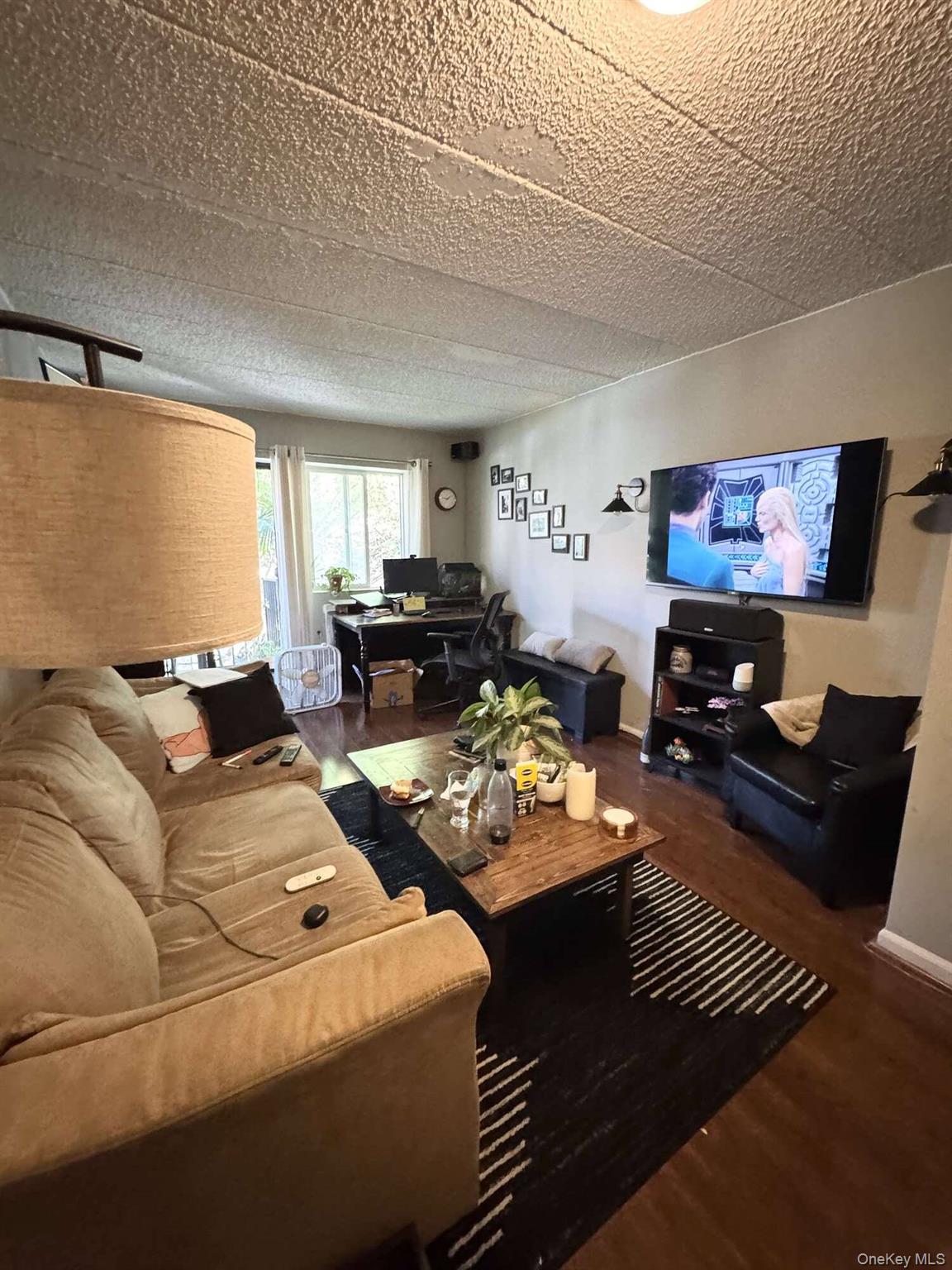 #5 photo, 3525 86th Street, クイーンズ区 Jackson Heights , NY 11372