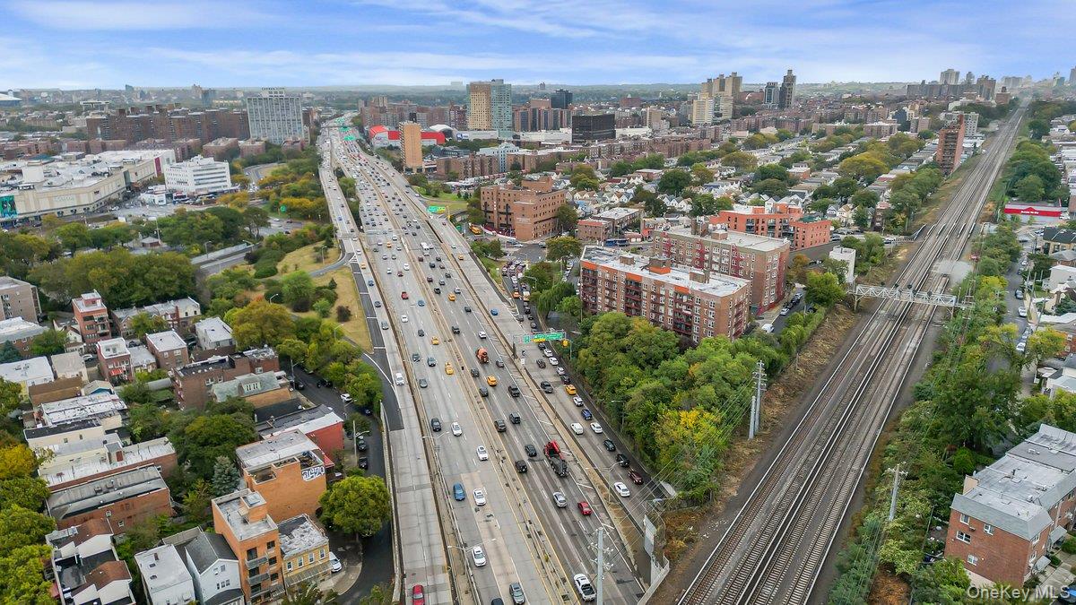 #12 photo, 86-16 60th  Ave, クイーンズ区 Elmhurst , NY 11373