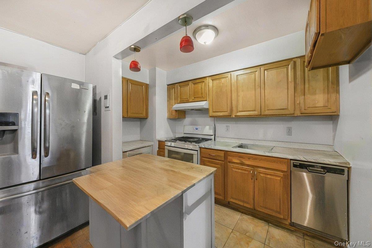 #2 photo, 86-16 60th  Ave, クイーンズ区 Elmhurst , NY 11373