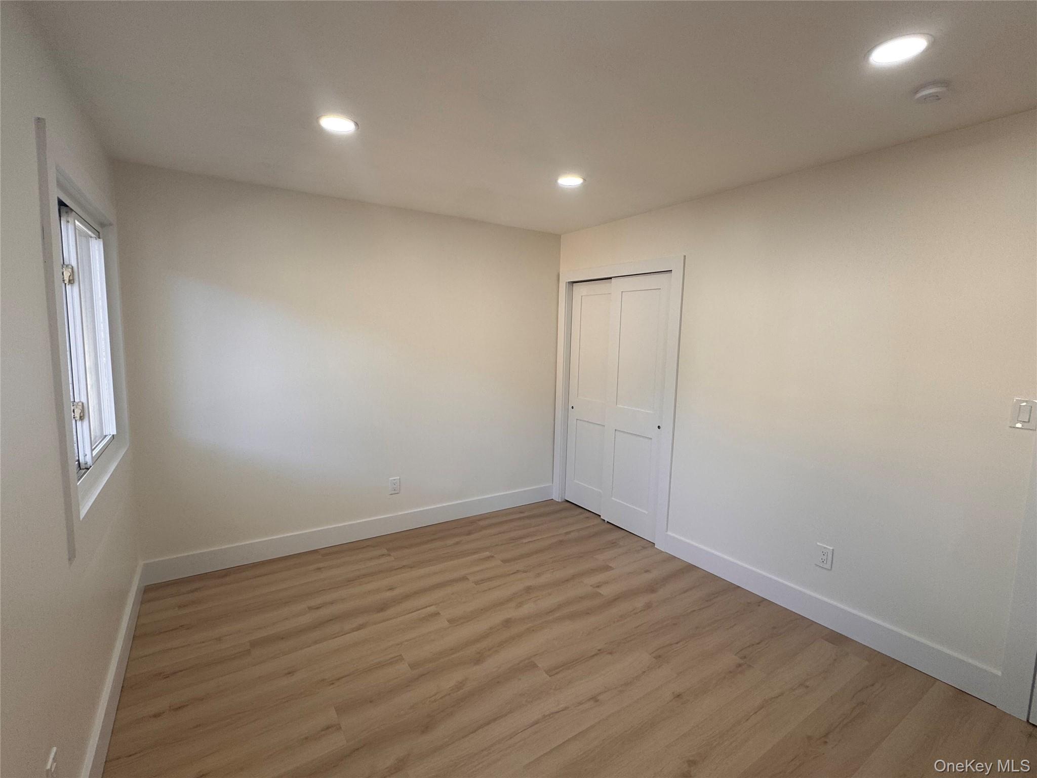 #5 photo, 143 Belle Avenue, サフォーク郡 Ronkonkoma , NY 11779