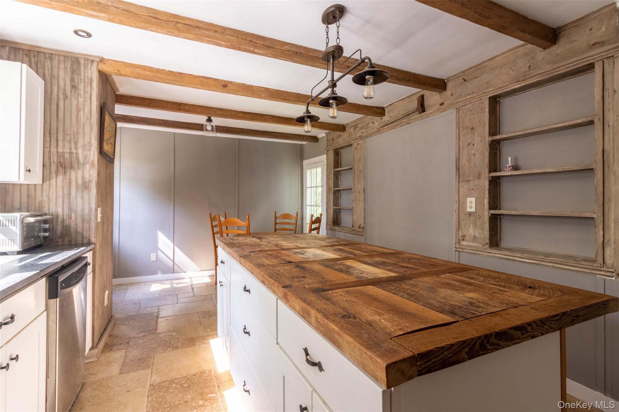 #5 photo, 19450 Main Road, サフォーク郡 Mattituck , NY 11952