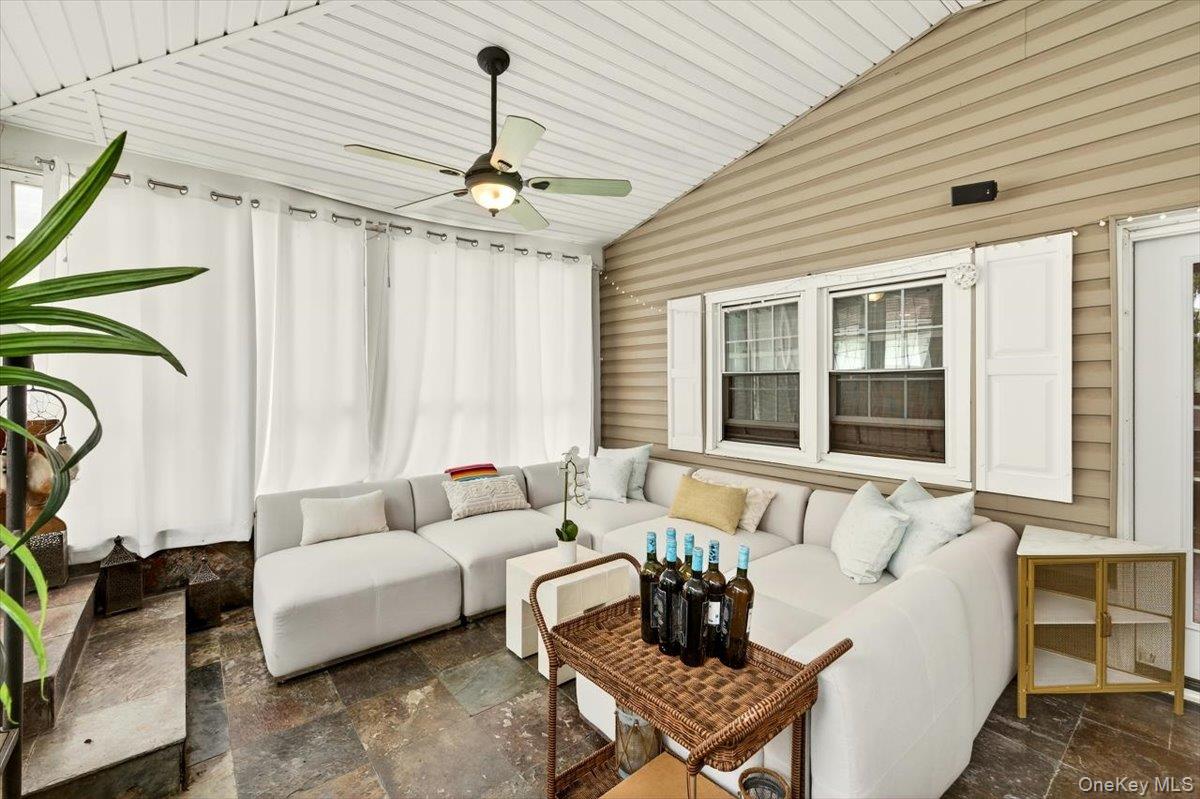 #12 photo, 288 Cedar Avenue, サフォーク郡 Patchogue , NY 11772