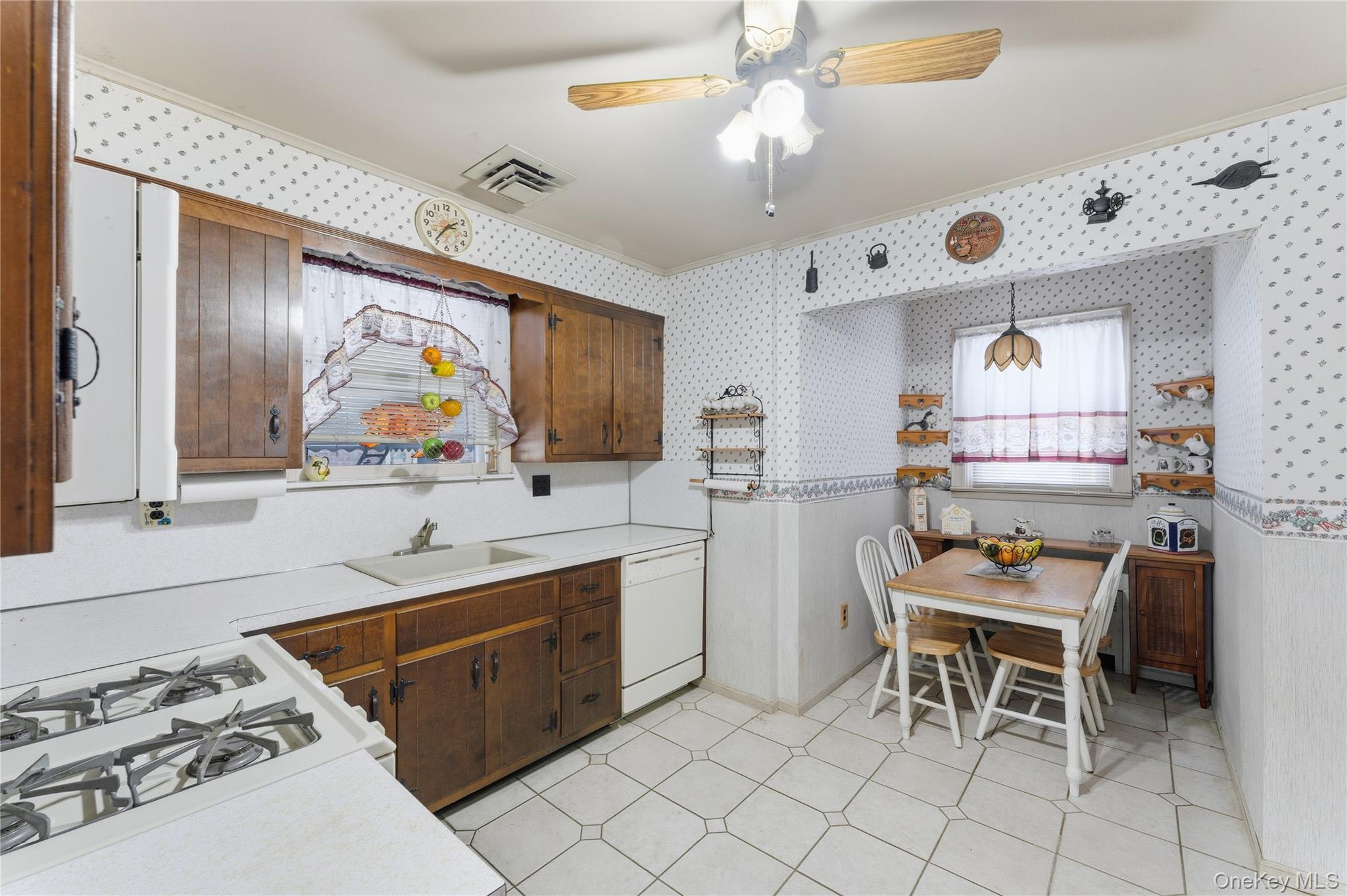 #6 photo, 1522 Surprise Street, ナッソー郡 Elmont , NY 11003