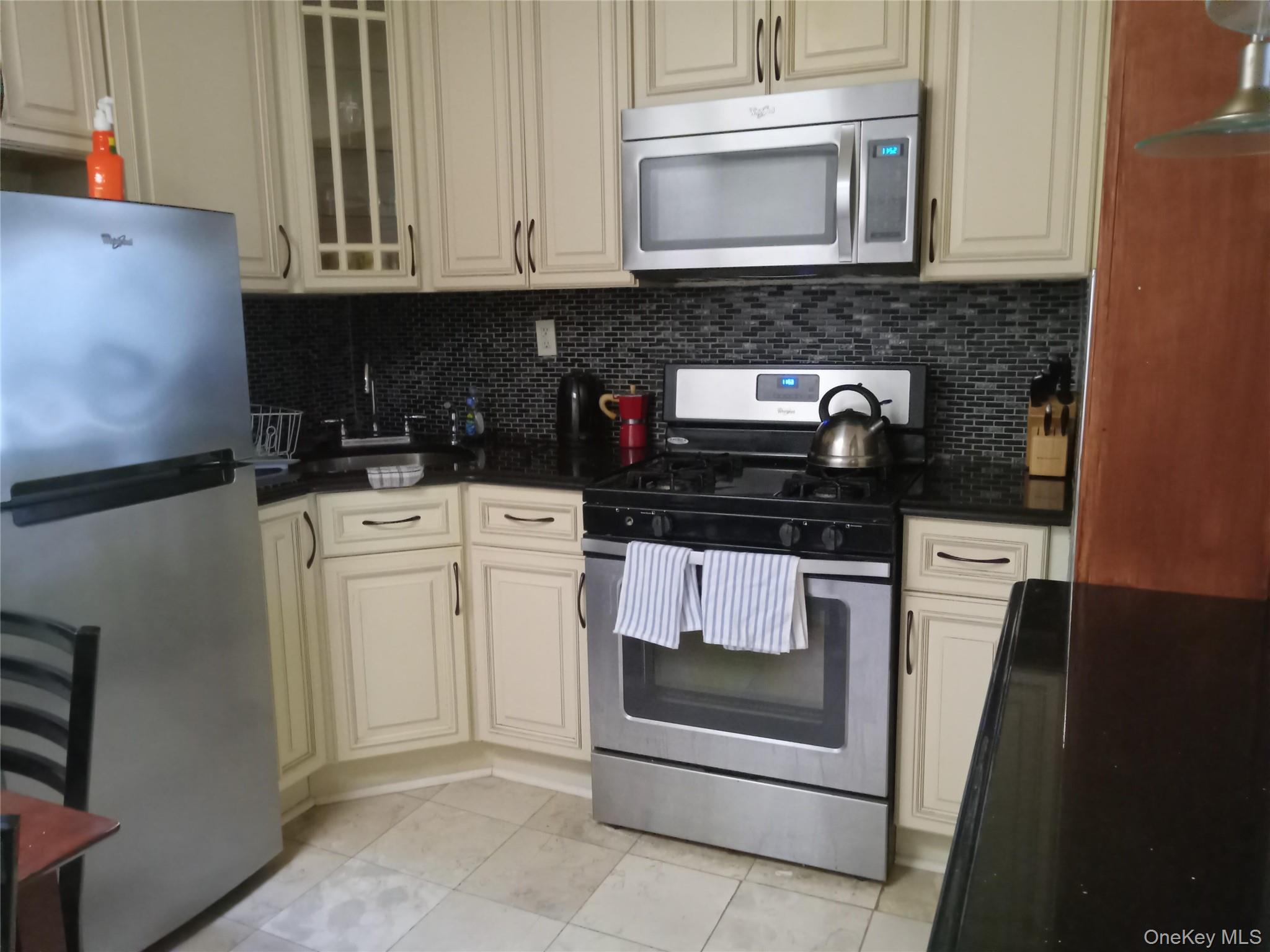 #12 photo, 263 Hancock, Brooklyn , NY 11216