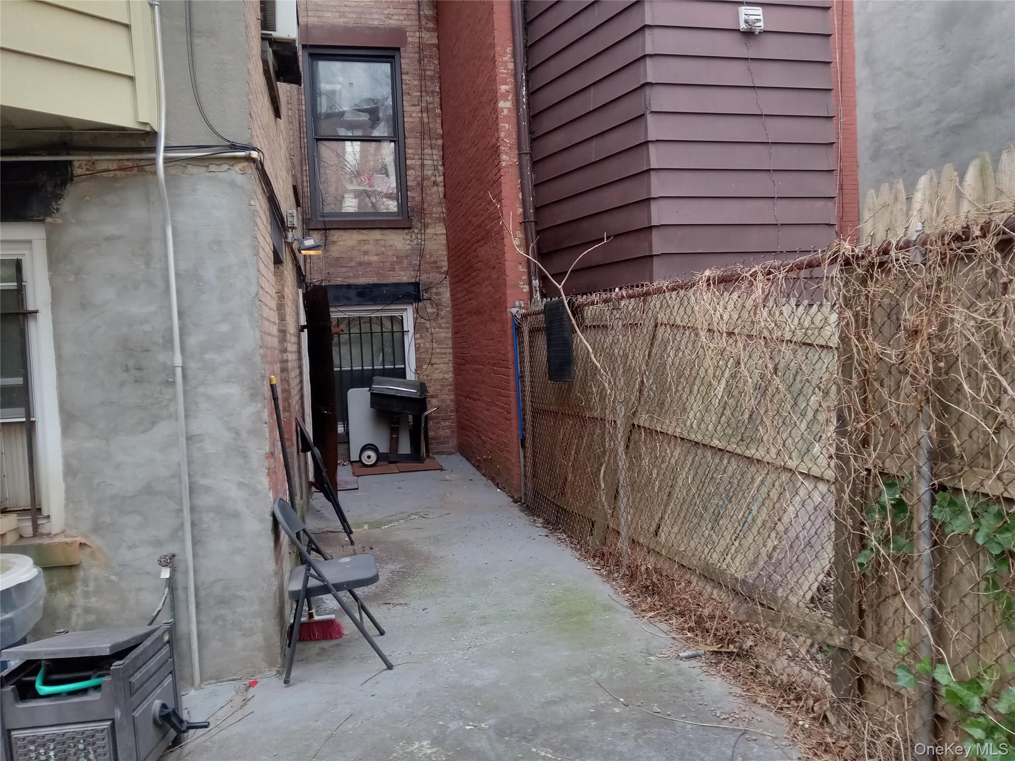 #18 photo, 263 Hancock, Brooklyn , NY 11216