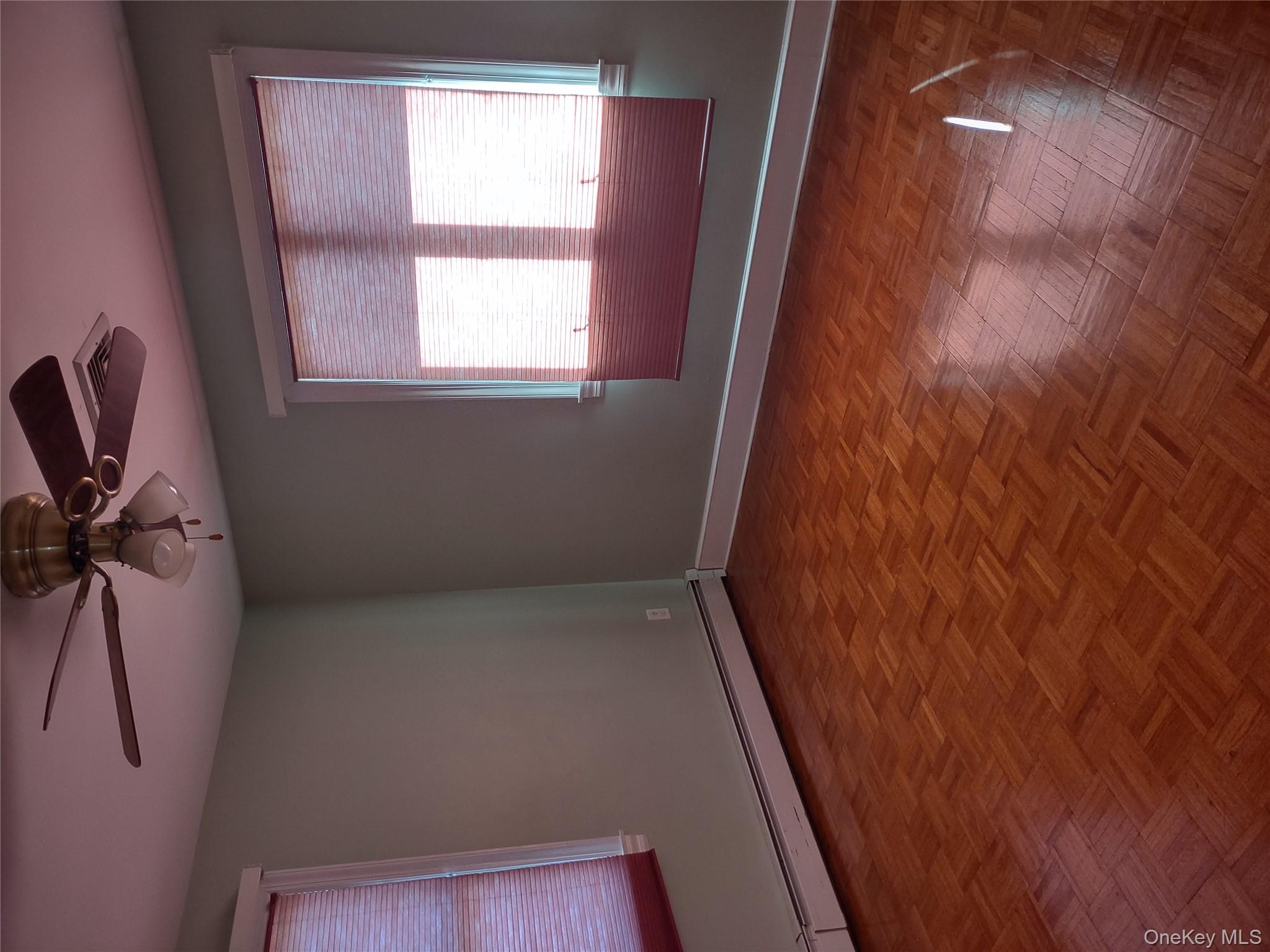 #5 photo, 240 Harrison Avenue, ナッソー郡 Mineola , NY 11501