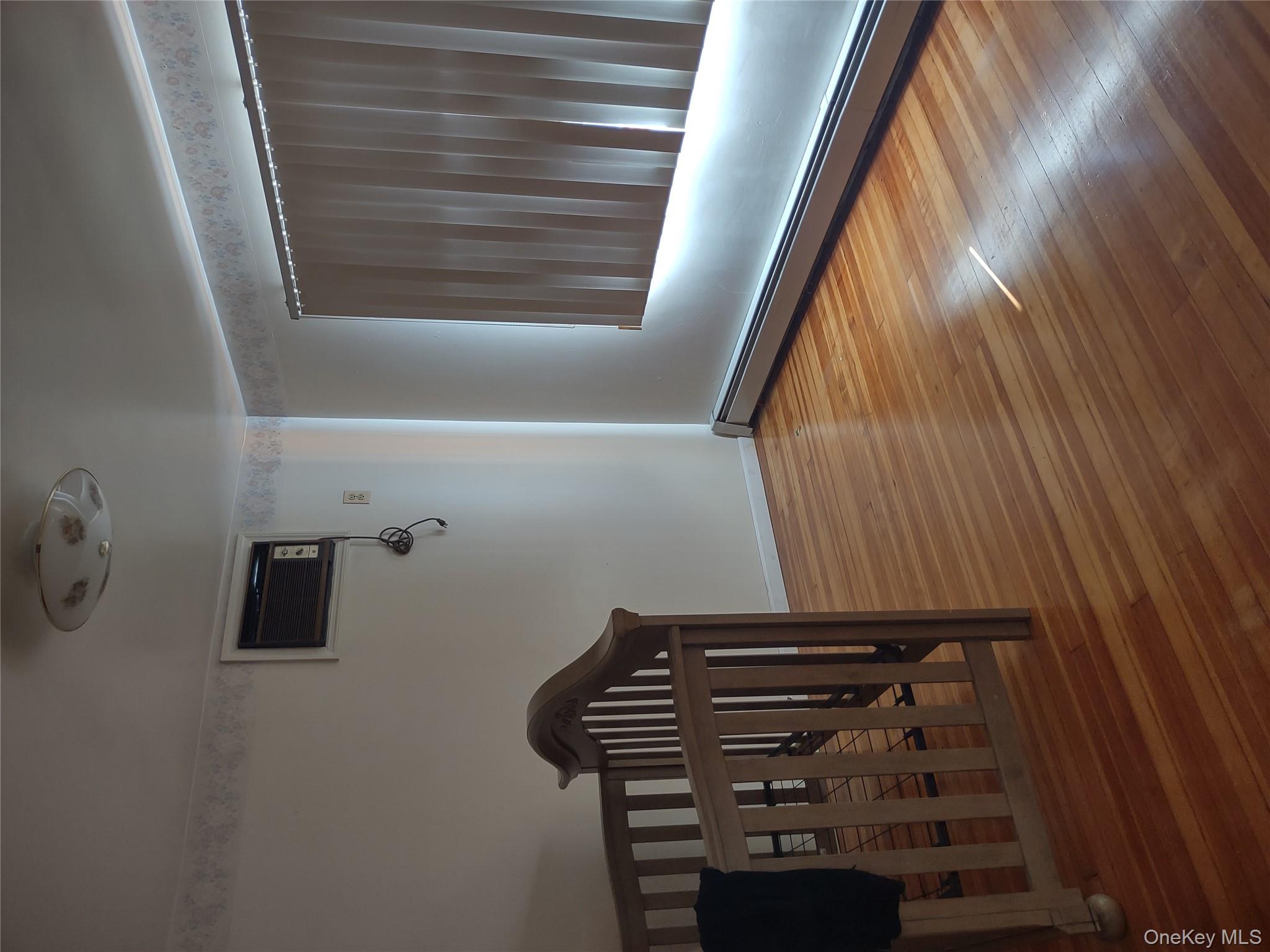 #7 photo, 240 Harrison Avenue, ナッソー郡 Mineola , NY 11501