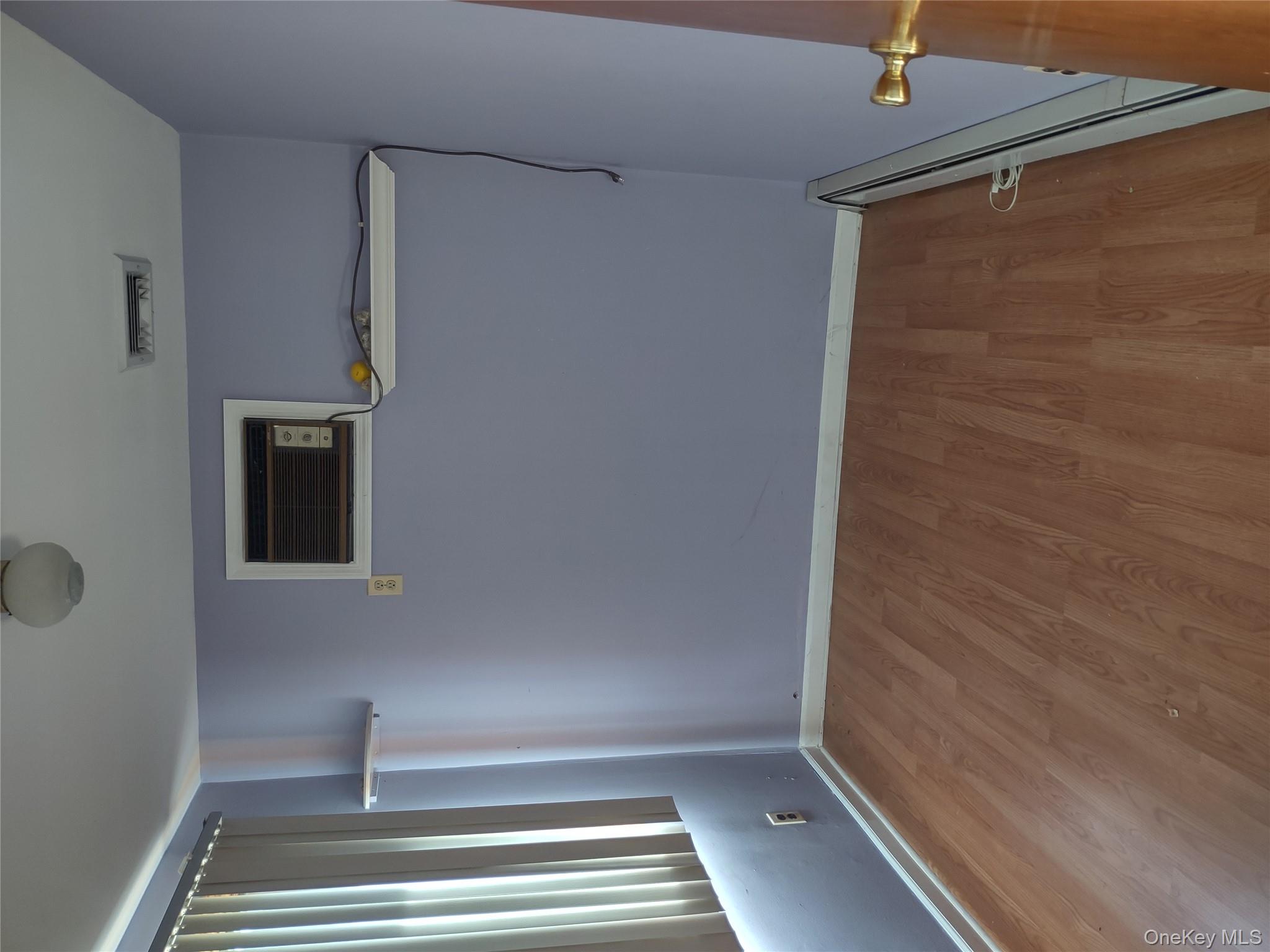 #8 photo, 240 Harrison Avenue, ナッソー郡 Mineola , NY 11501