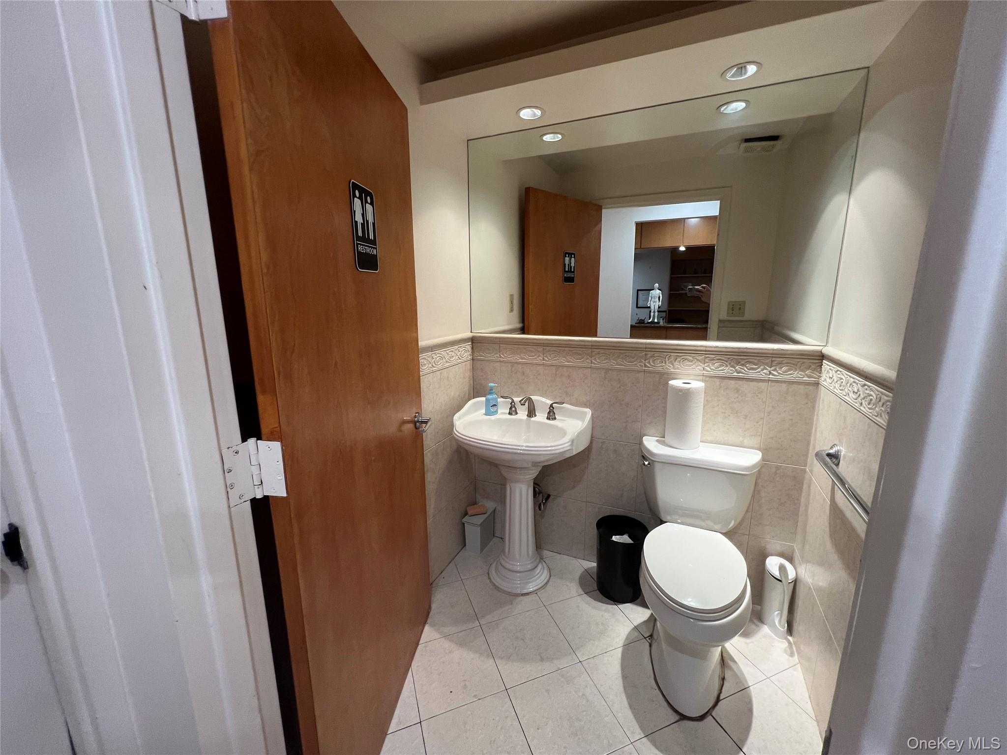 #10 photo, 143-27 Roosevelt Avenue, クイーンズ区 Flushing , NY 11354