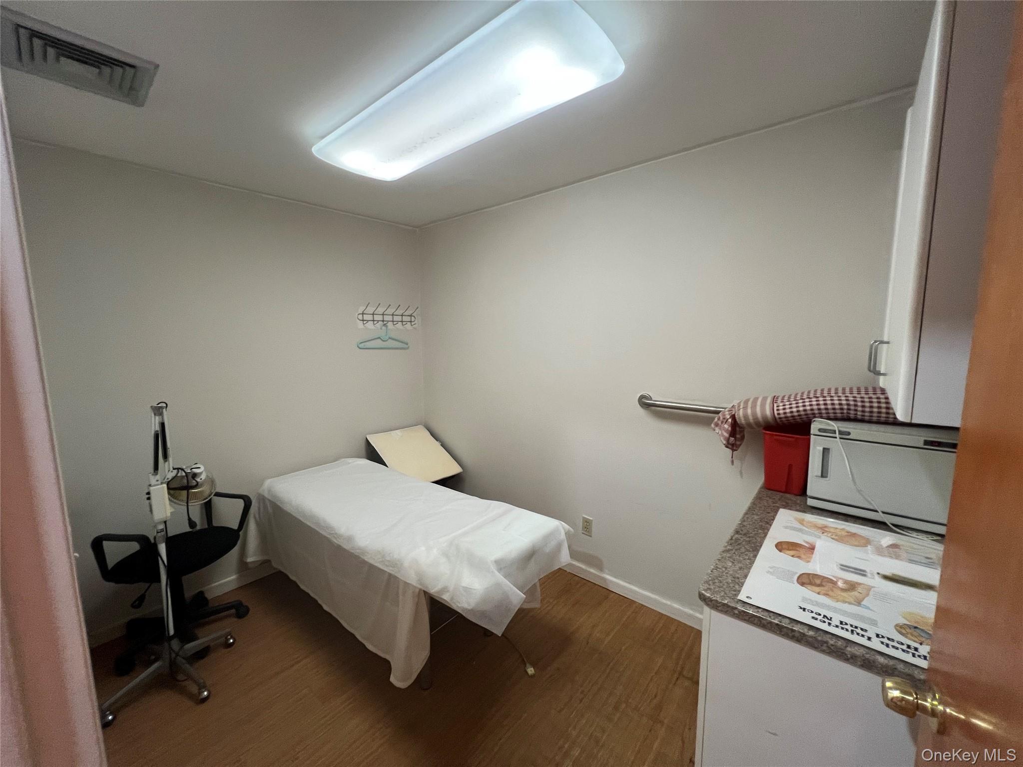 #7 photo, 143-27 Roosevelt Avenue, クイーンズ区 Flushing , NY 11354