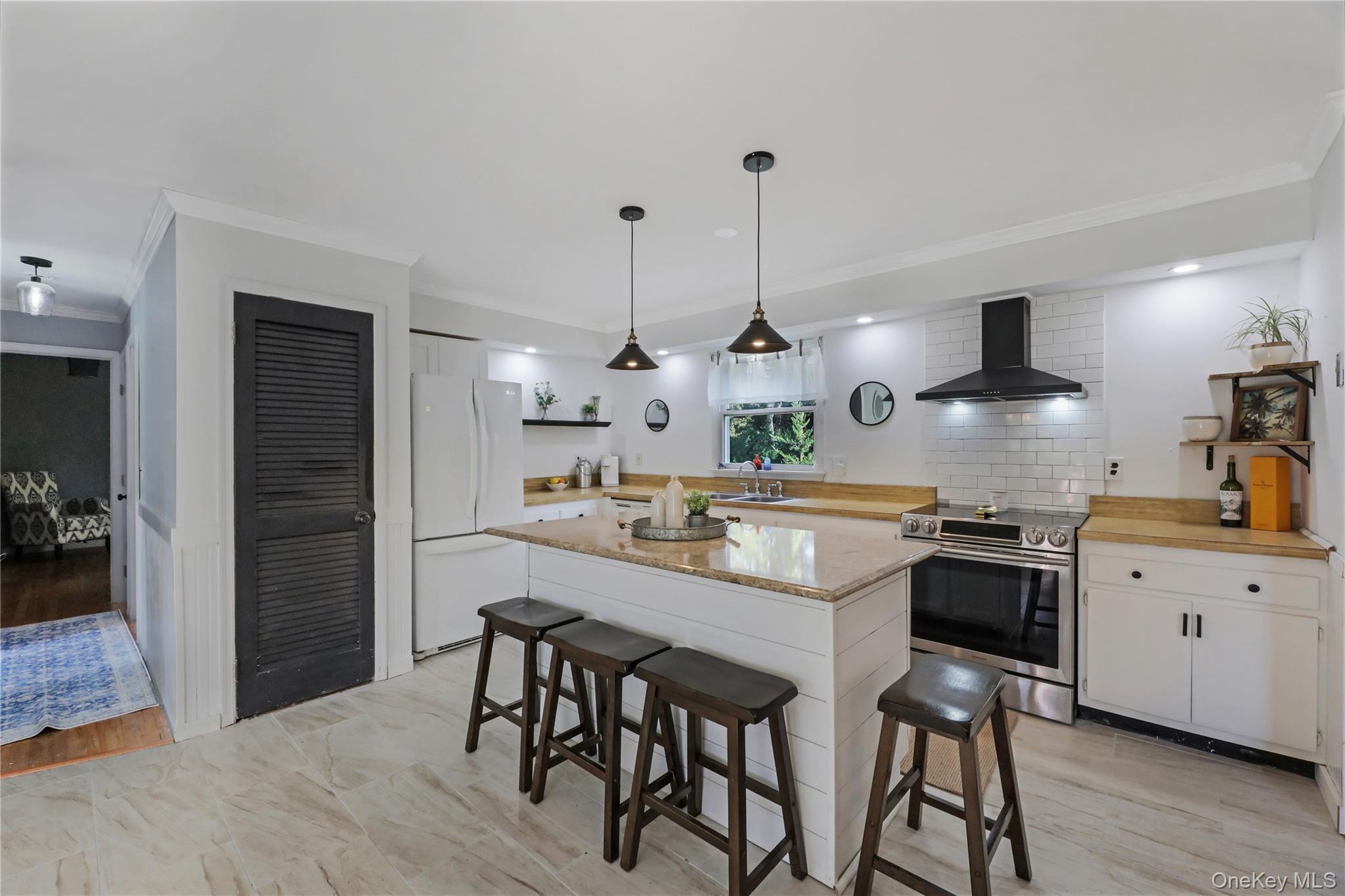 #8 photo, 48 Nidzyn Avenue, サフォーク郡 Remsenburg , NY 11960