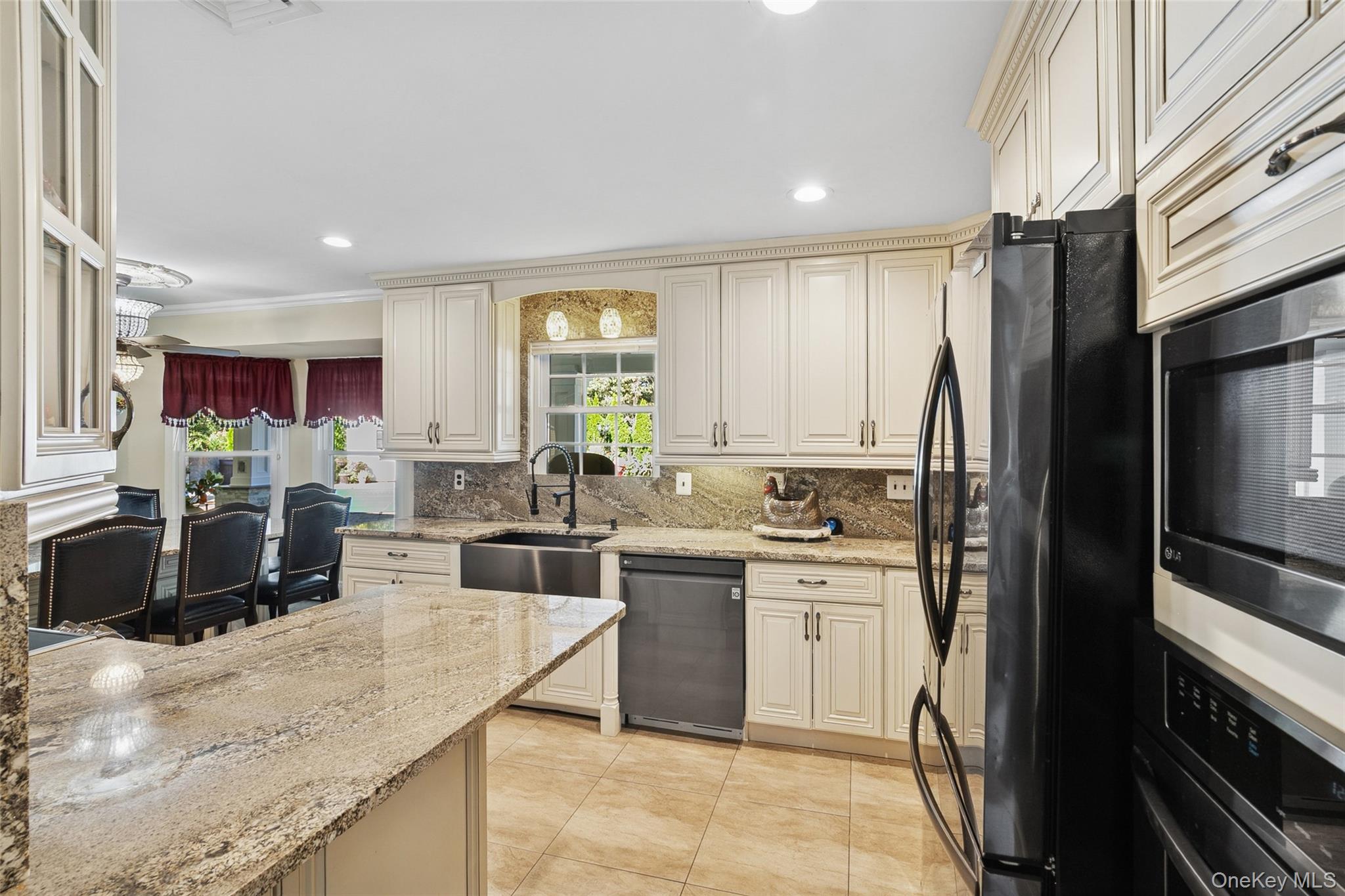 #12 photo, 14-16 gamay Court, サフォーク郡 Commack , NY 11725