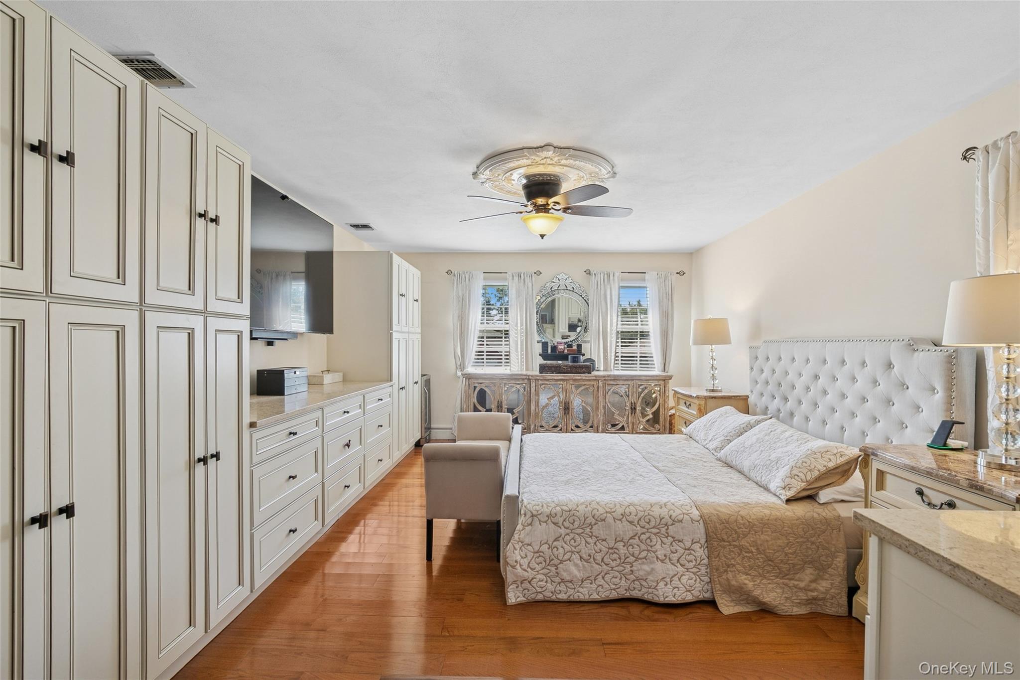 #13 photo, 14-16 gamay Court, サフォーク郡 Commack , NY 11725