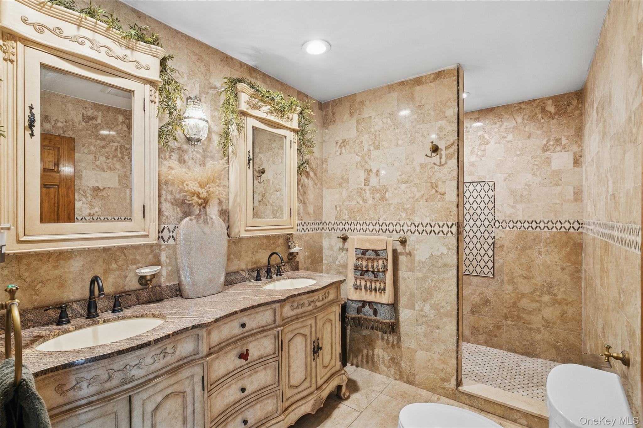 #6 photo, 14-16 gamay Court, サフォーク郡 Commack , NY 11725