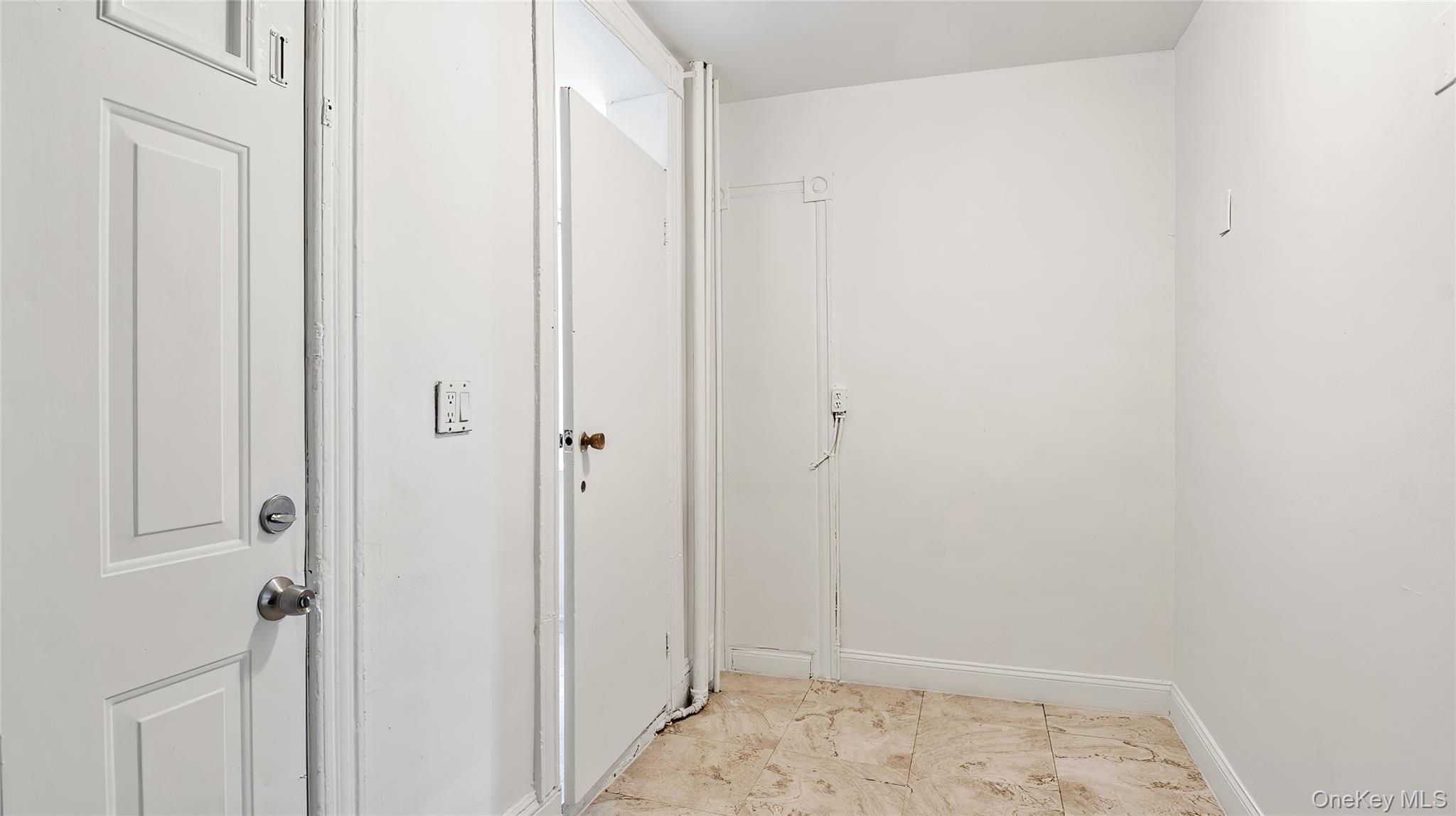 #13 photo, 39 Victor Street, Yonkers , NY 10701