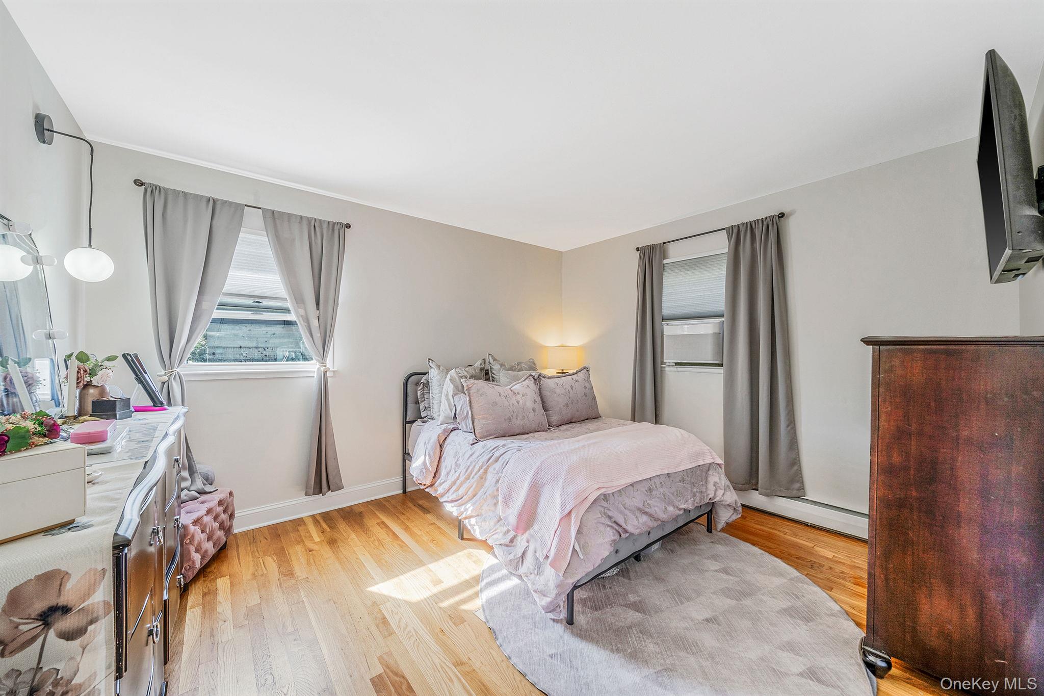 #15 photo, 14632 Willets Point Boulevard, クイーンズ区 Whitestone , NY 11357