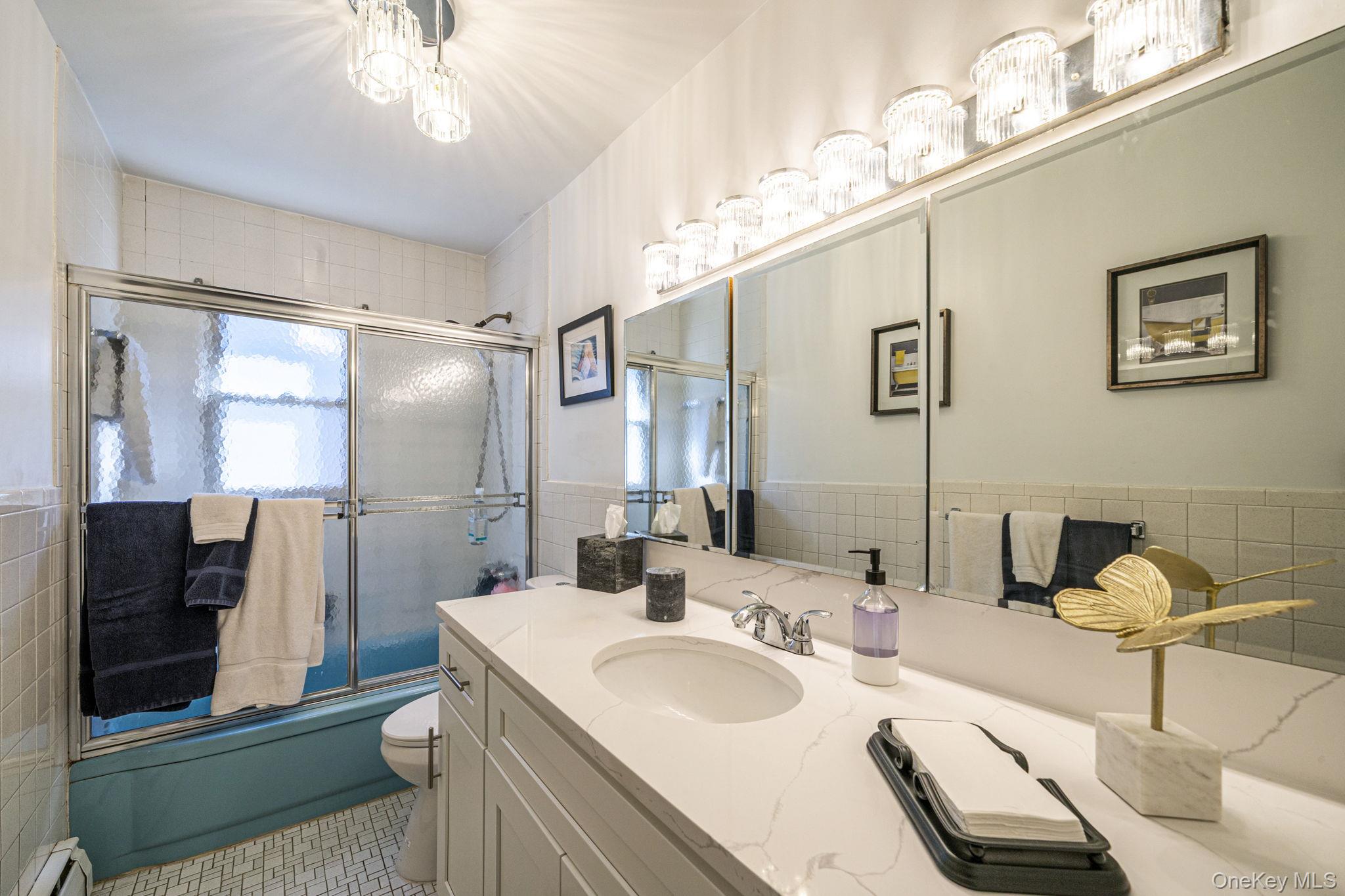 #17 photo, 14632 Willets Point Boulevard, クイーンズ区 Whitestone , NY 11357