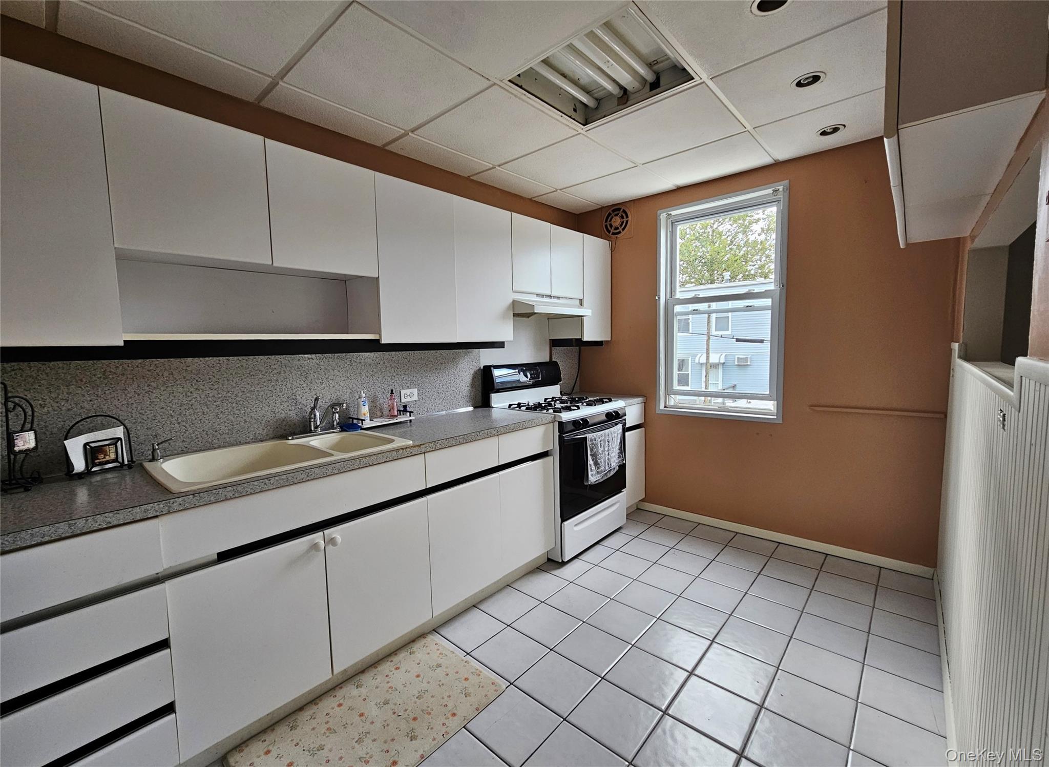 #13 photo, 7852 79th Lane, クイーンズ区 Glendale , NY 11385