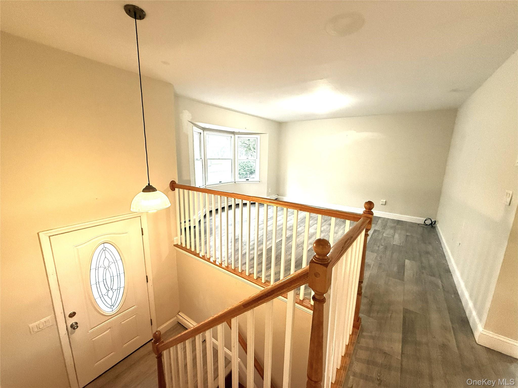 #4 photo, 307 S Bicycle Path, サフォーク郡 Farmingville , NY 11738