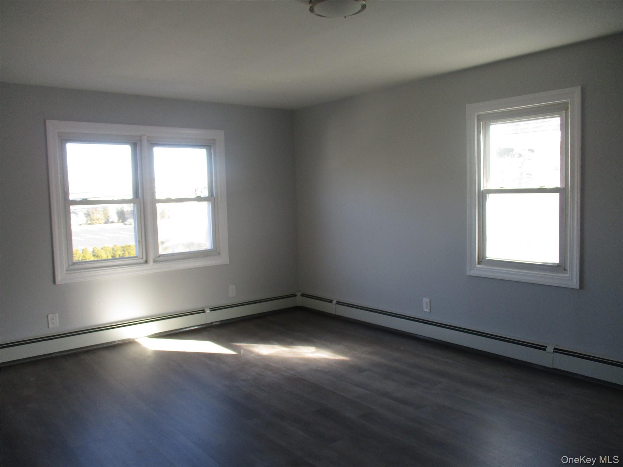 #4 photo, 231 Washington Avenue, ナッソー郡 Mineola , NY 11501