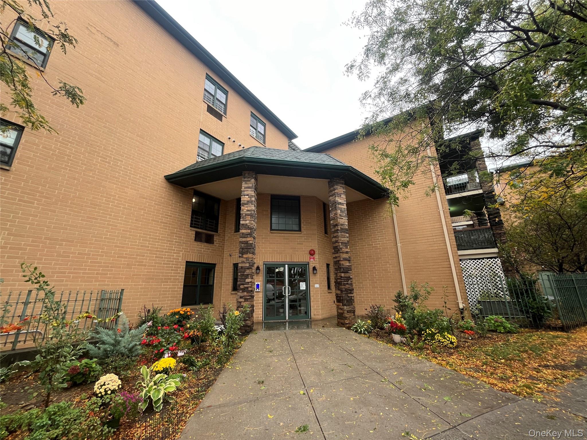 #1 photo, 1980 Starr Street, クイーンズ区 Ridgewood , NY 11385