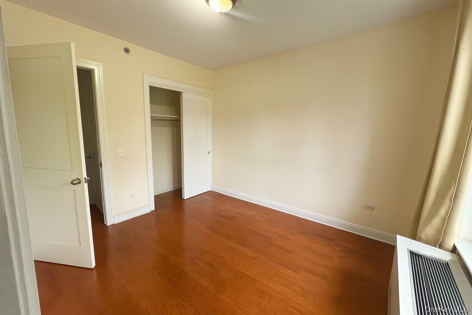 #3 photo, 1980 Starr Street, クイーンズ区 Ridgewood , NY 11385