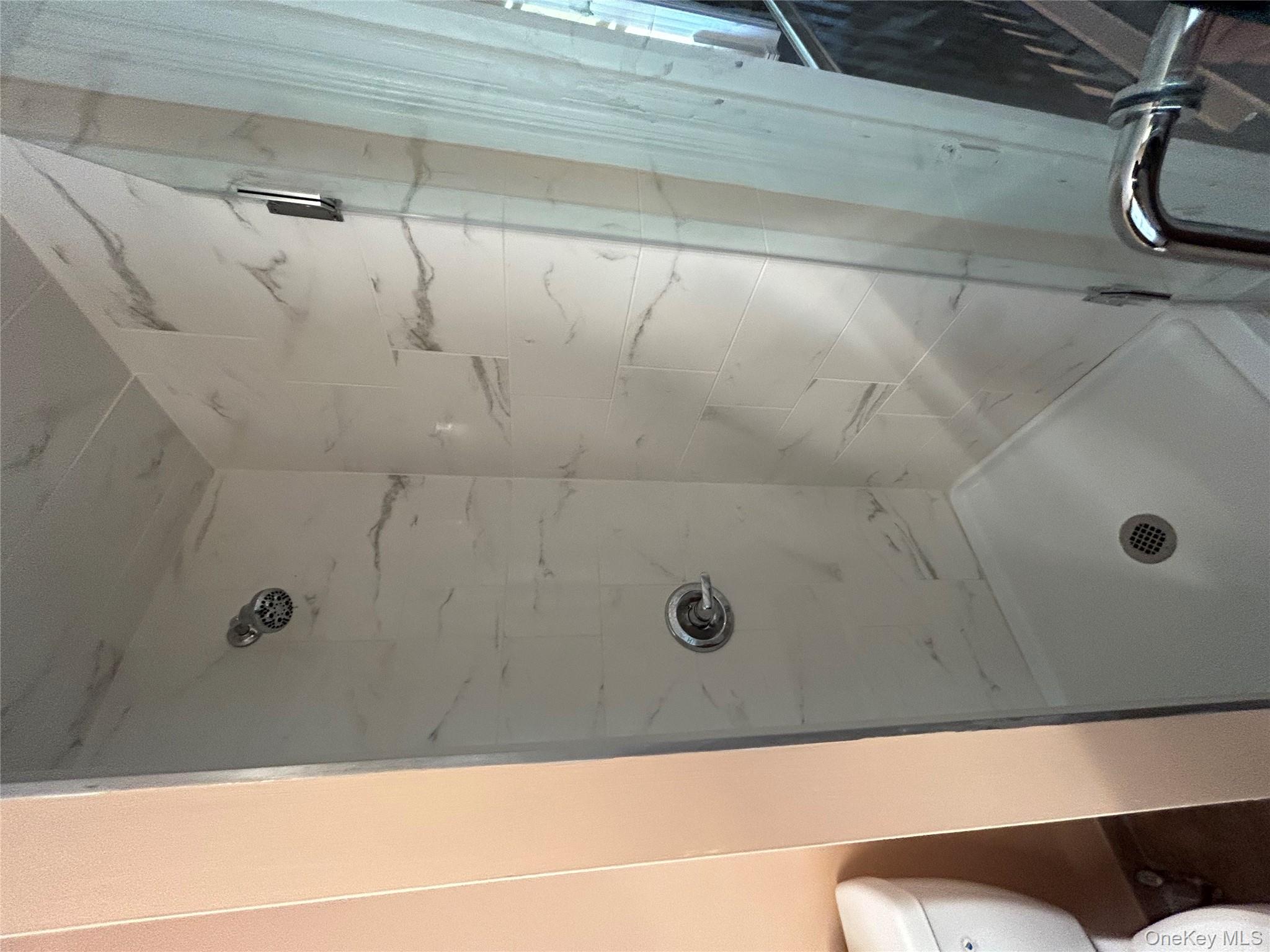 #7 photo, 14-11 147th Street, クイーンズ区 Whitestone , NY 11357