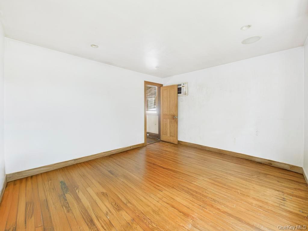 #16 photo, 36-17 201st Street, クイーンズ区 Bayside , NY 11361