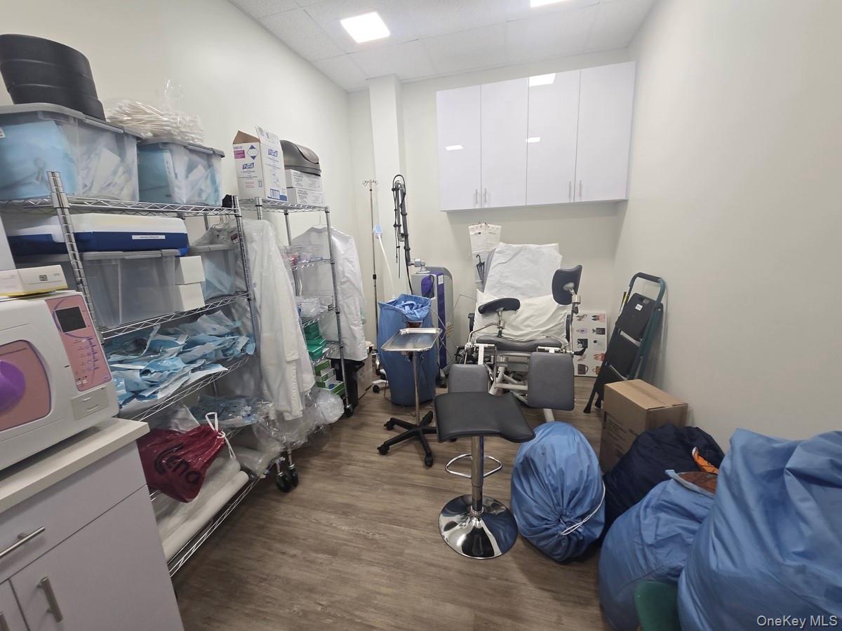 #17 photo, 95-30 Queens Boulevard, クイーンズ区 Rego Park , NY 11374