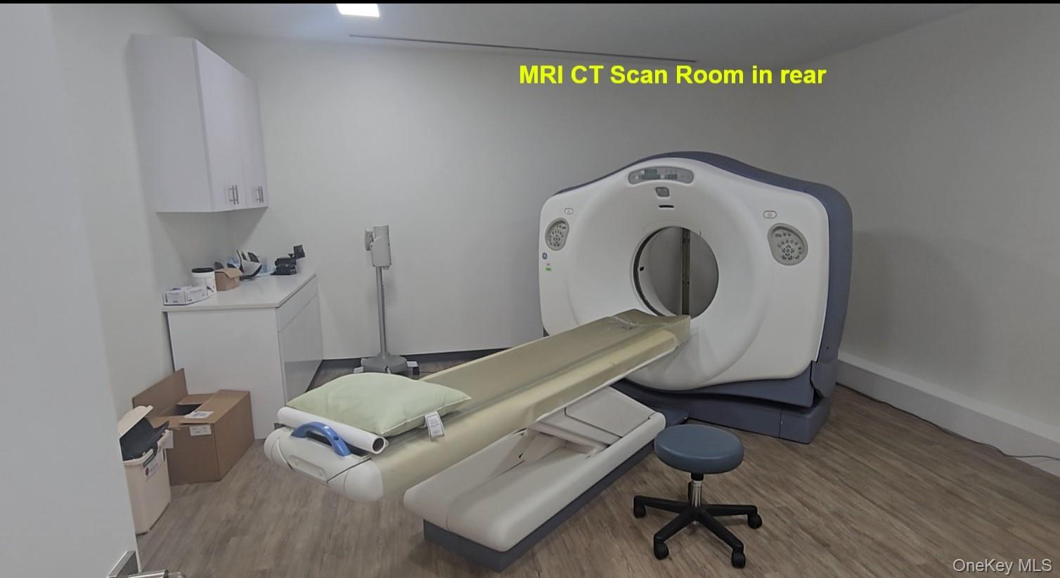 #18 photo, 95-30 Queens Boulevard, クイーンズ区 Rego Park , NY 11374