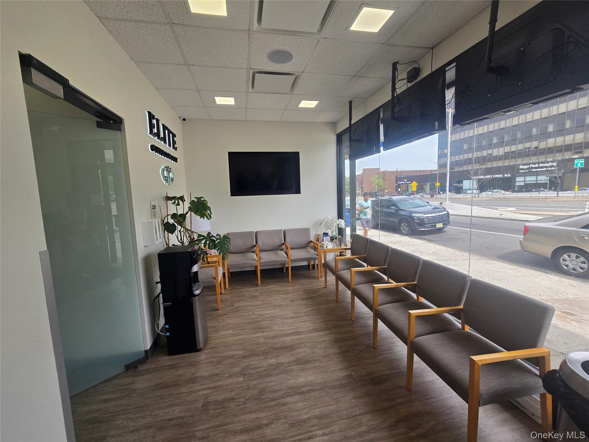 #7 photo, 95-30 Queens Boulevard, クイーンズ区 Rego Park , NY 11374