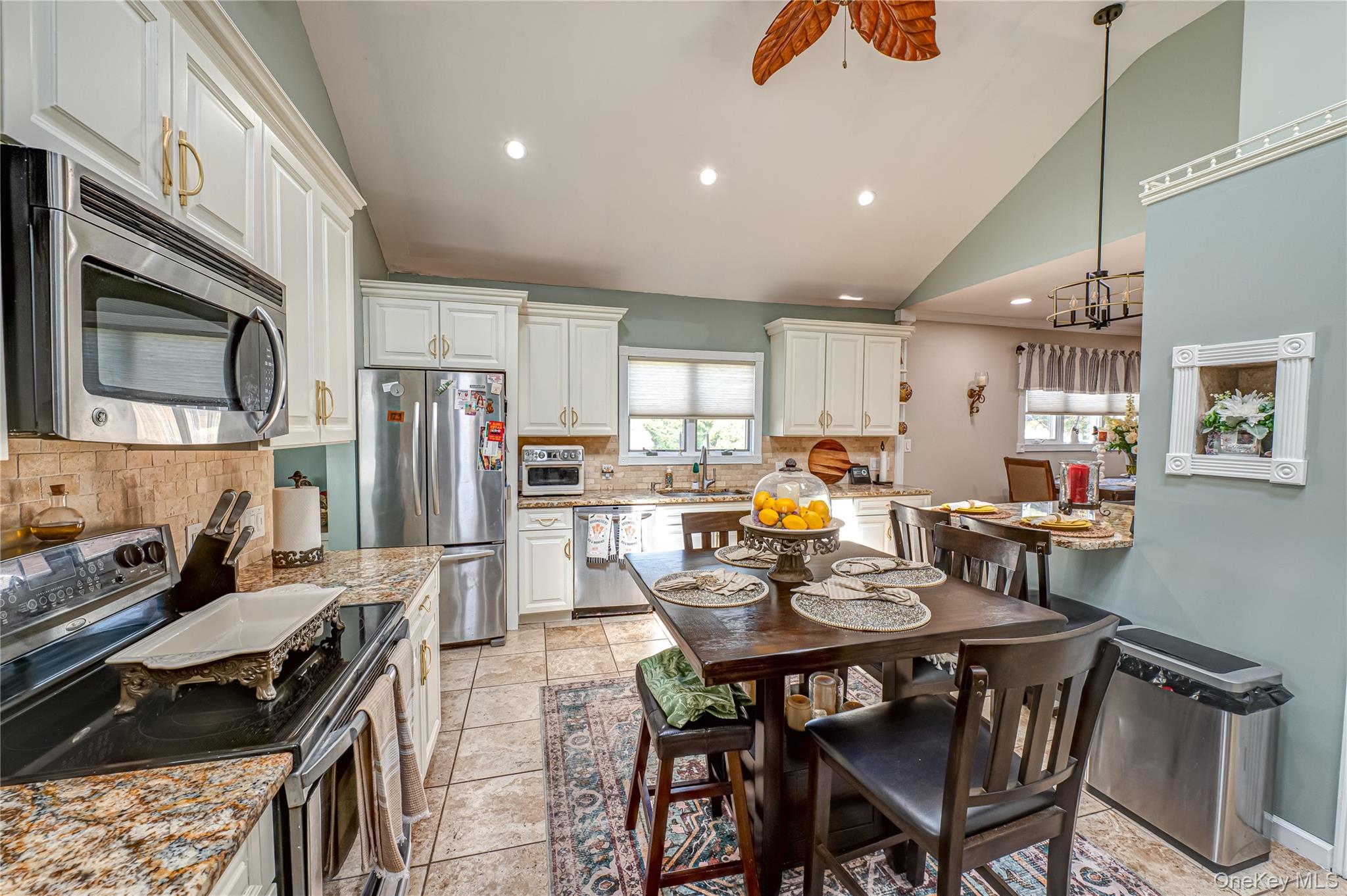 #14 photo, 60 White Street, サフォーク郡 North Babylon , NY 11703