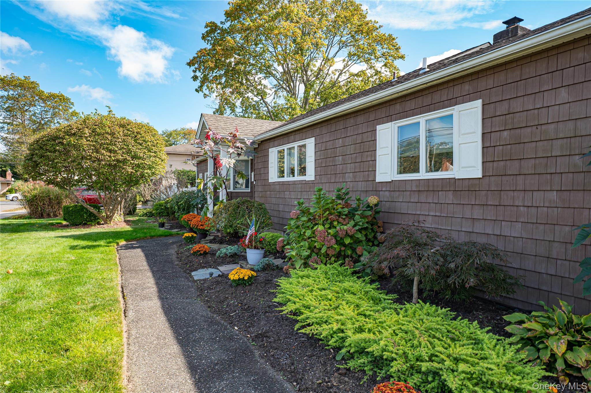 #4 photo, 60 White Street, サフォーク郡 North Babylon , NY 11703