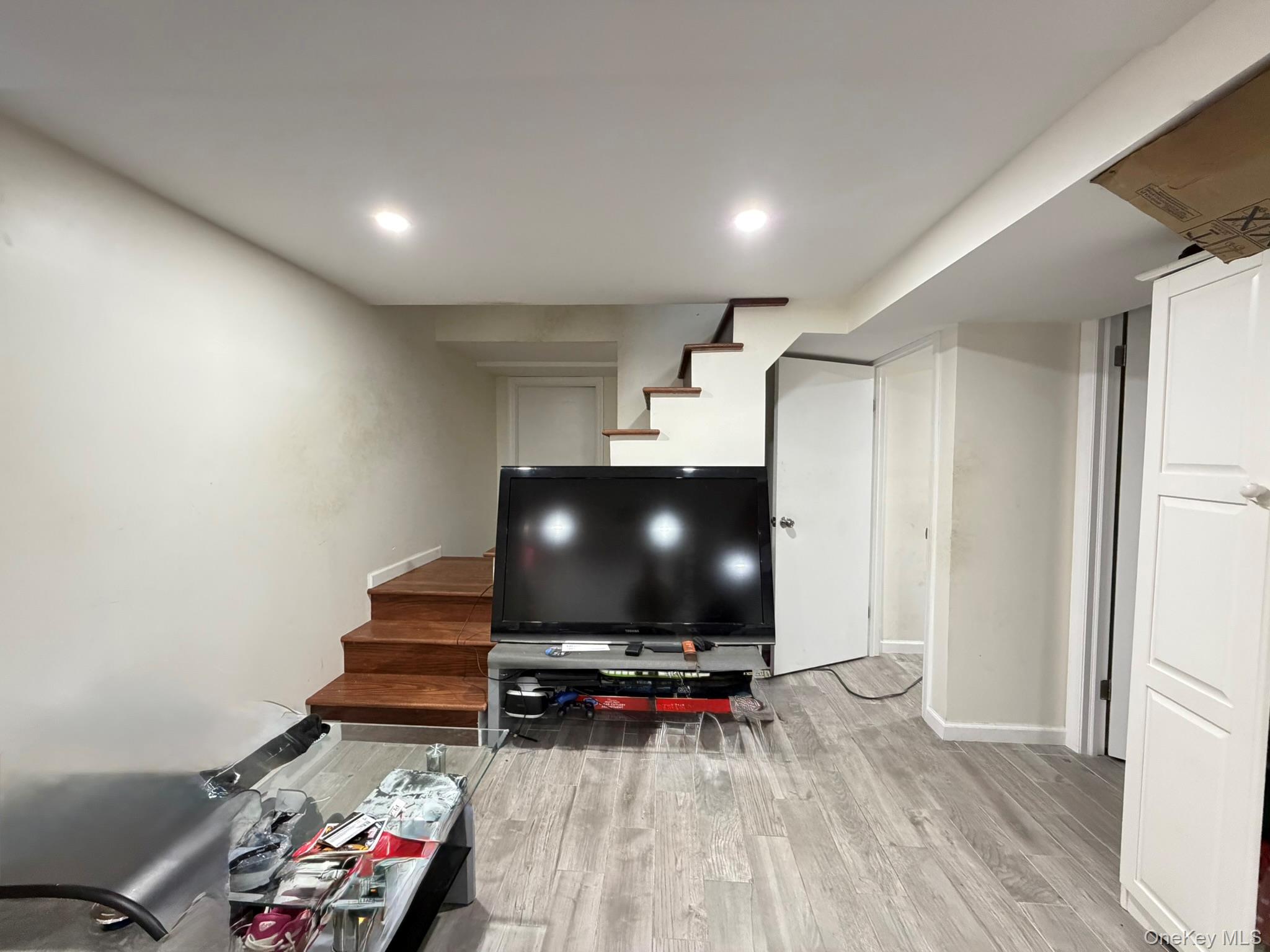 #16 photo, 58-23 192nd Street, クイーンズ区 Fresh Meadows , NY 11365