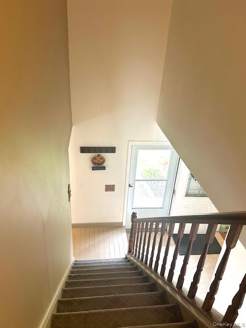 #19 photo, 4 Green Terrace, サフォーク郡 Ridge , NY 11961